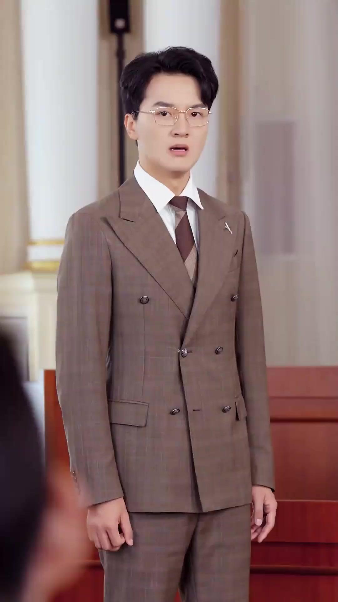 (Sulih suara) Apa Rahasia Boneka itu?