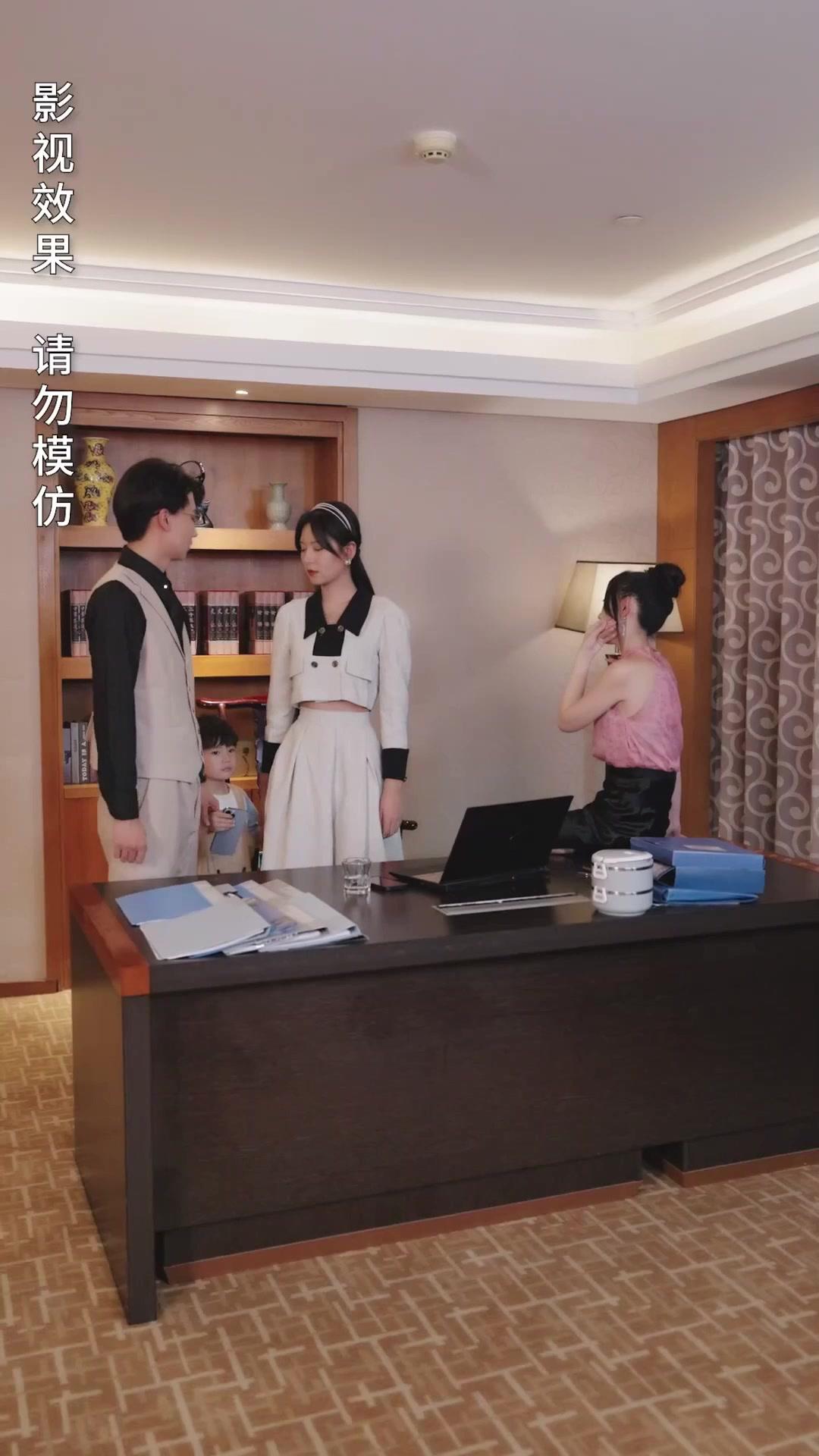 Anak Rahasia Suami Tajir