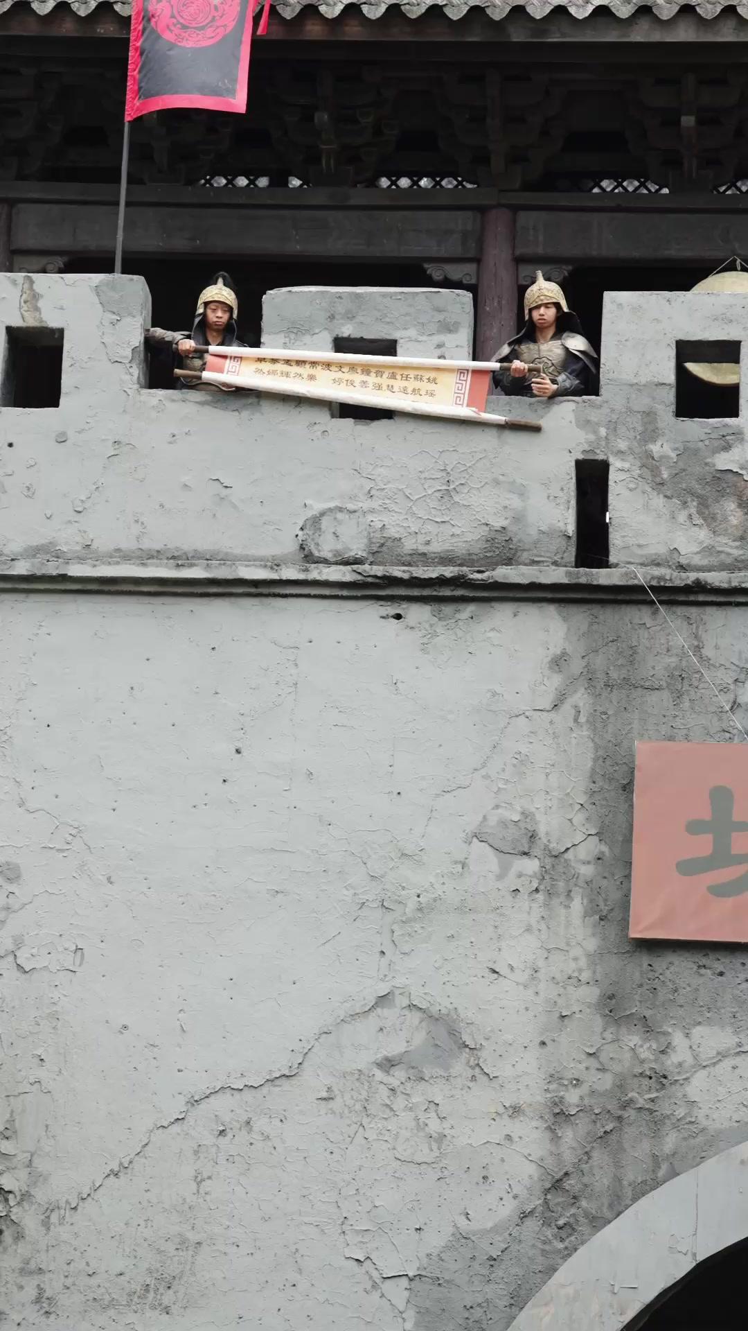 Calon Kaisar Tanpa Mahkotanya