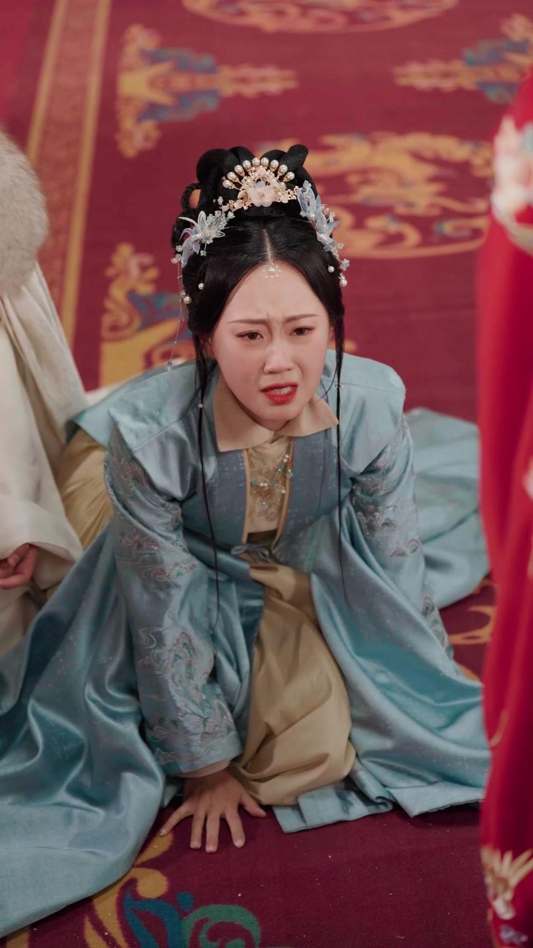 Die erste Phönix-Stickerin