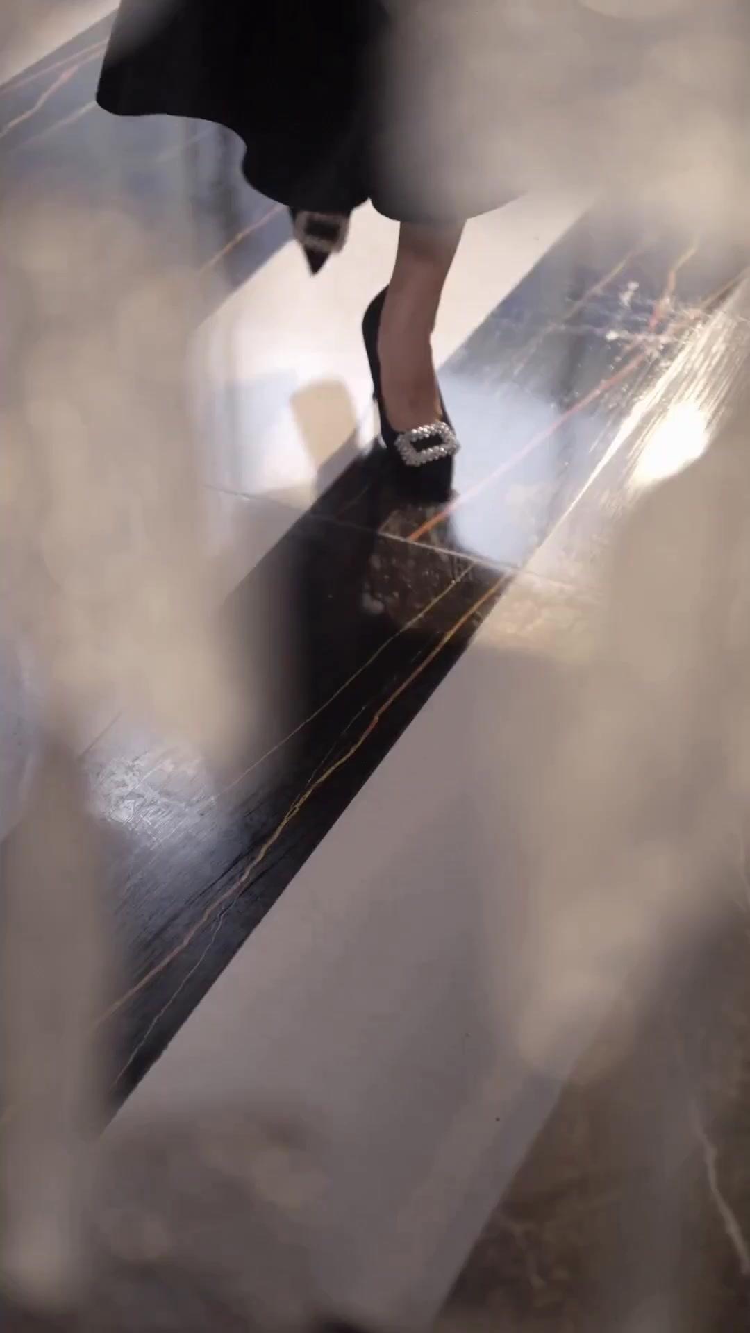 (พากย์เสียง) แต่งเพราะพี่ หย่าเพื่อพี่