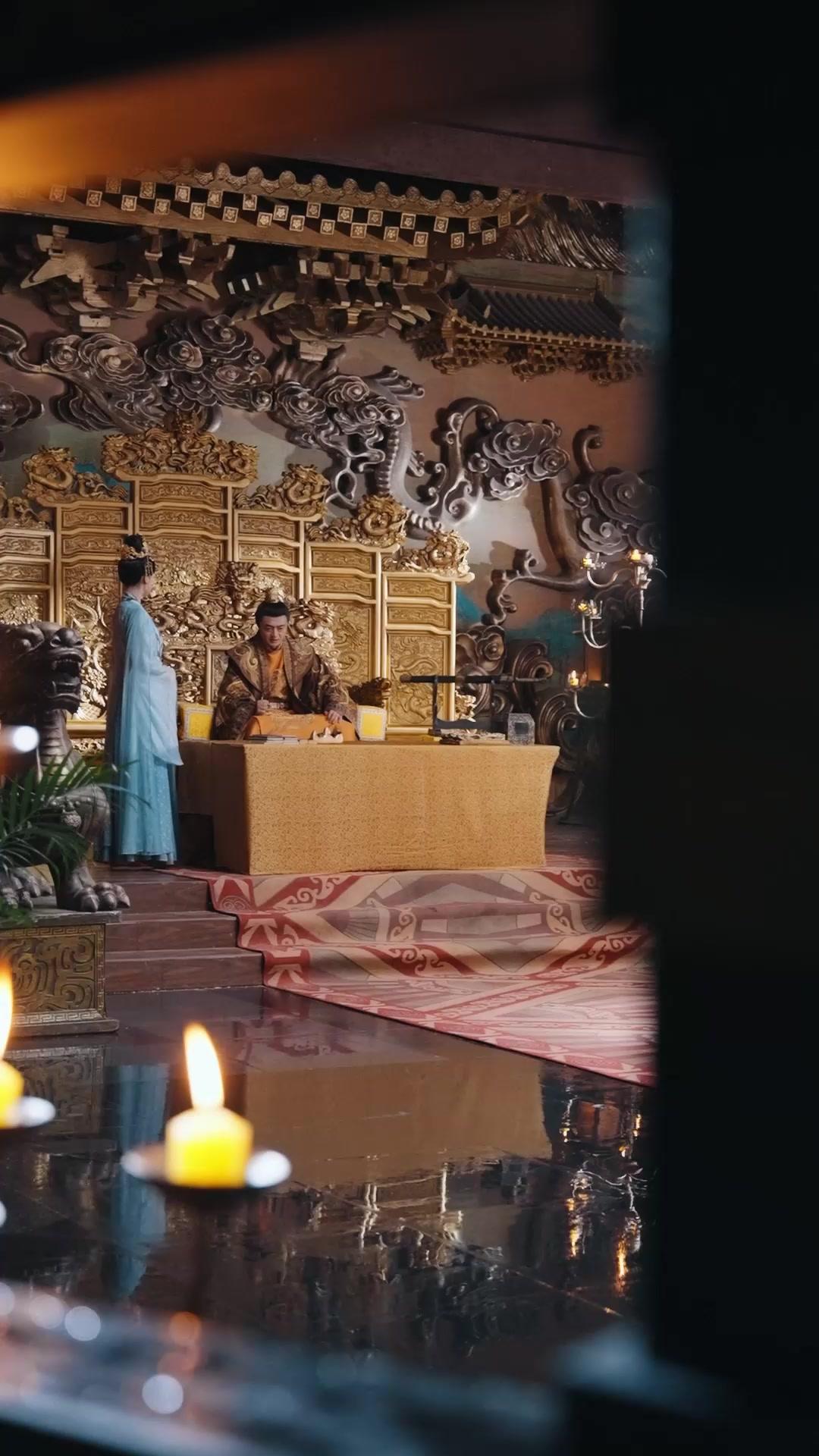 Jebakan Cinta di Istana