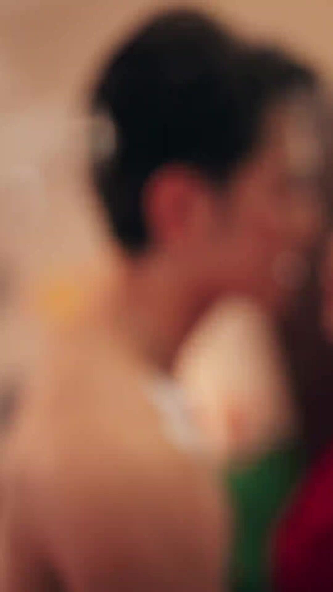 กรงทองซ่อนรัก