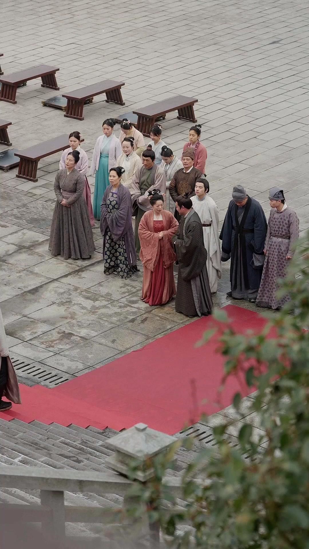 LA LAURÉATE DES FEMMES DANS L'EXAMEN IMPÉRIAL