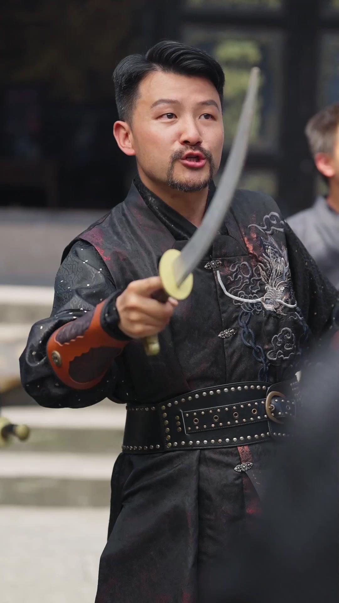 Fénix entre cenizas