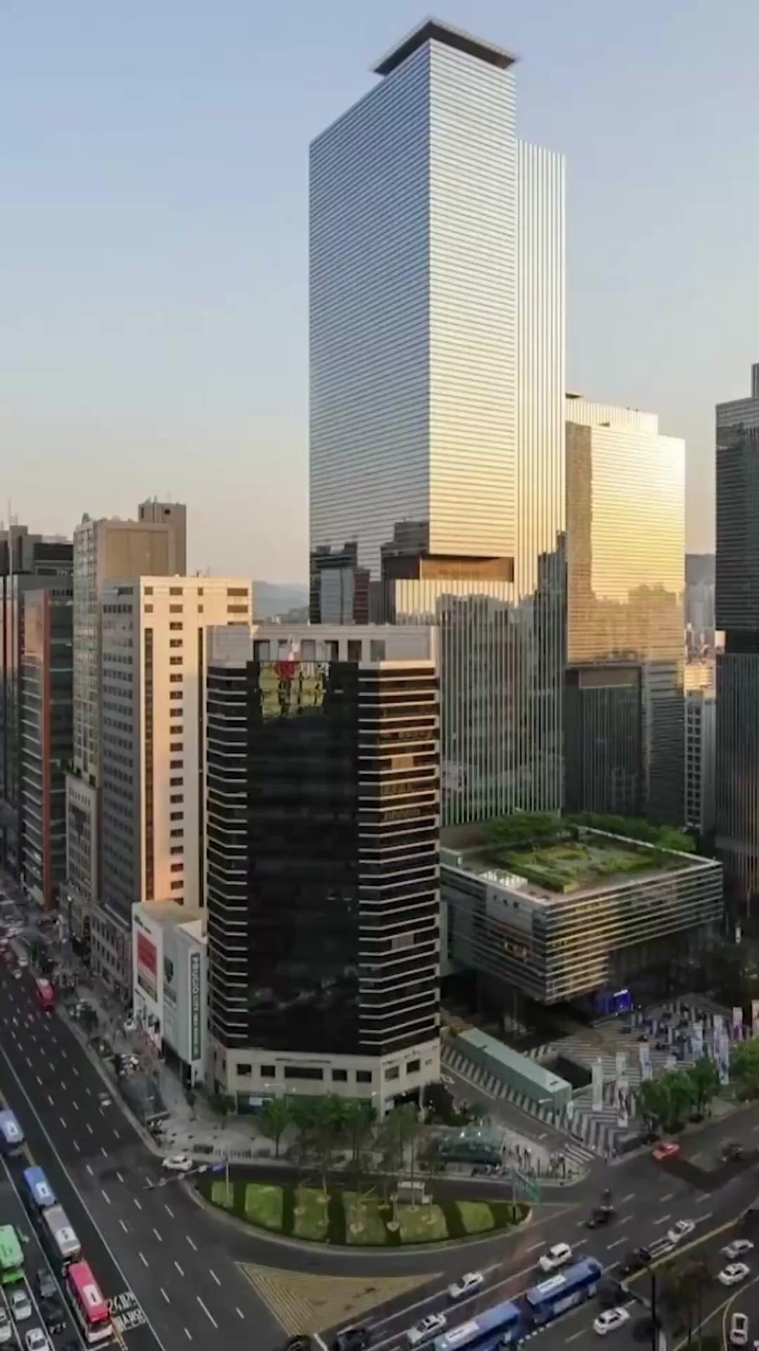 30 Jahre zu spät：Vergib uns, Schwester