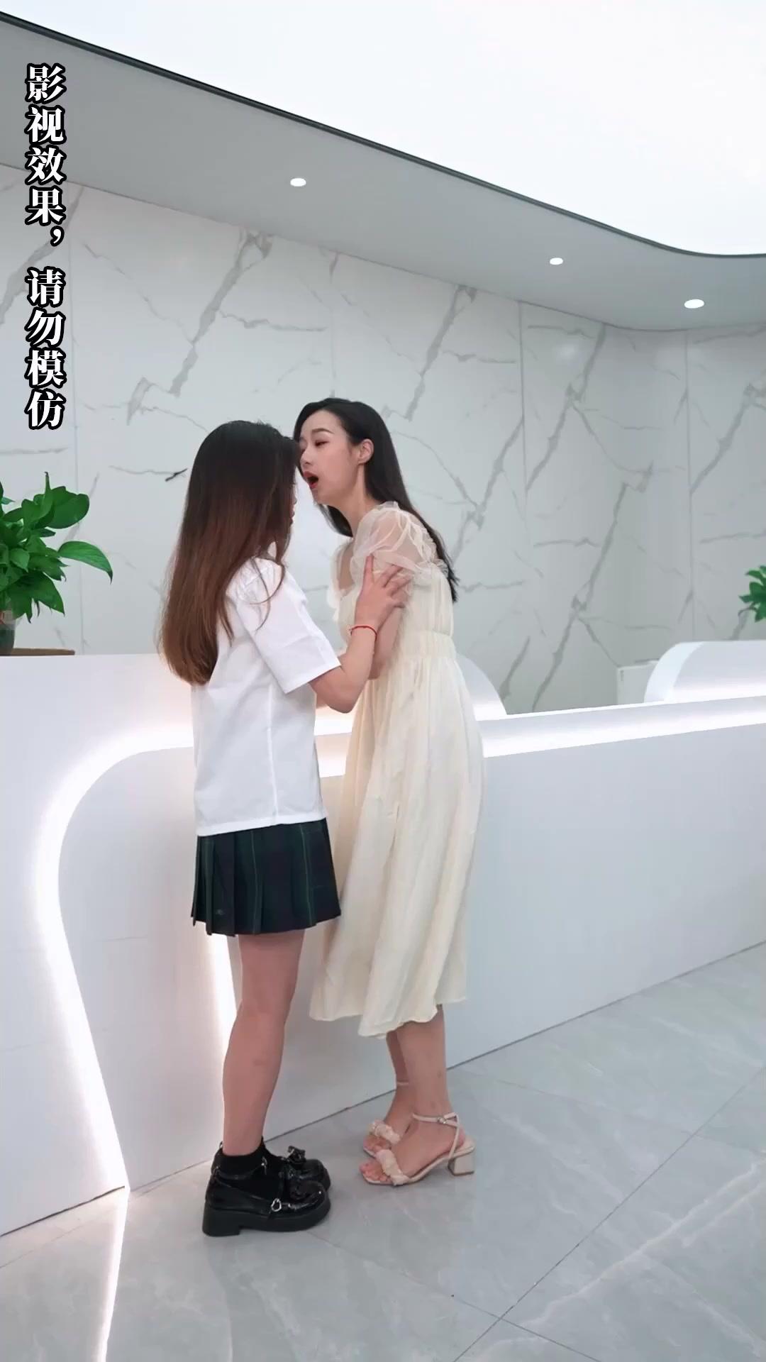 The Heiress and the Cold Billionaire