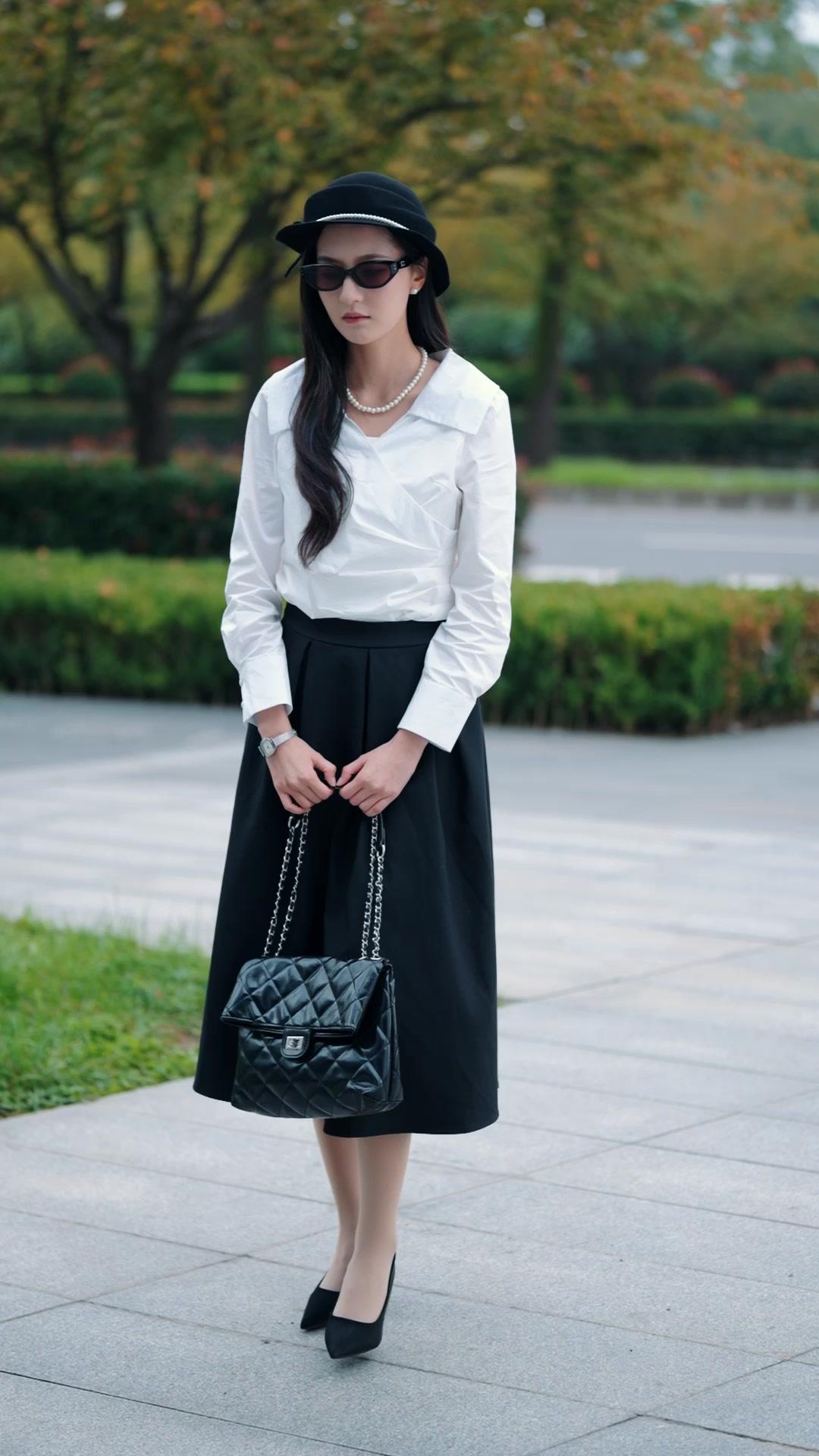 憾此生曾信你眸光