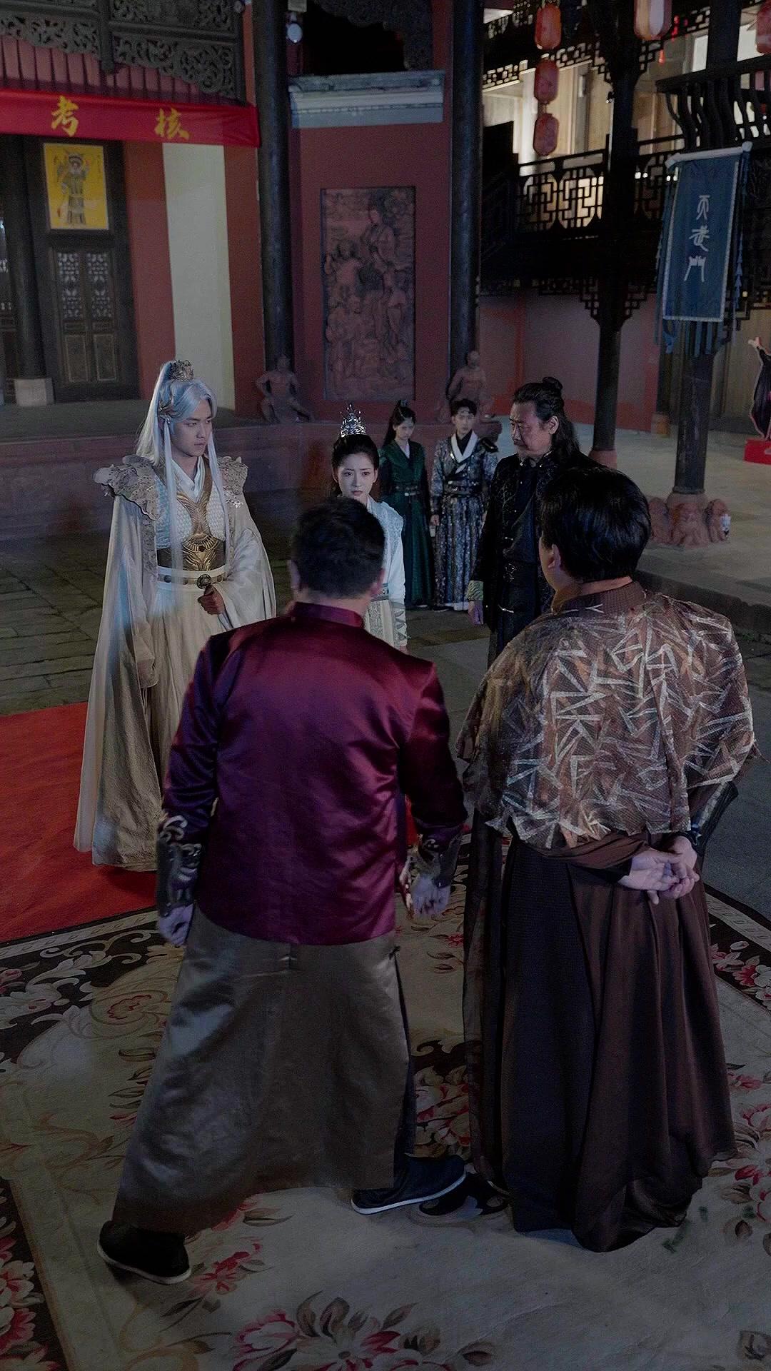 คุณหนูจอมอ้วน สะเทือนยุทธภพ