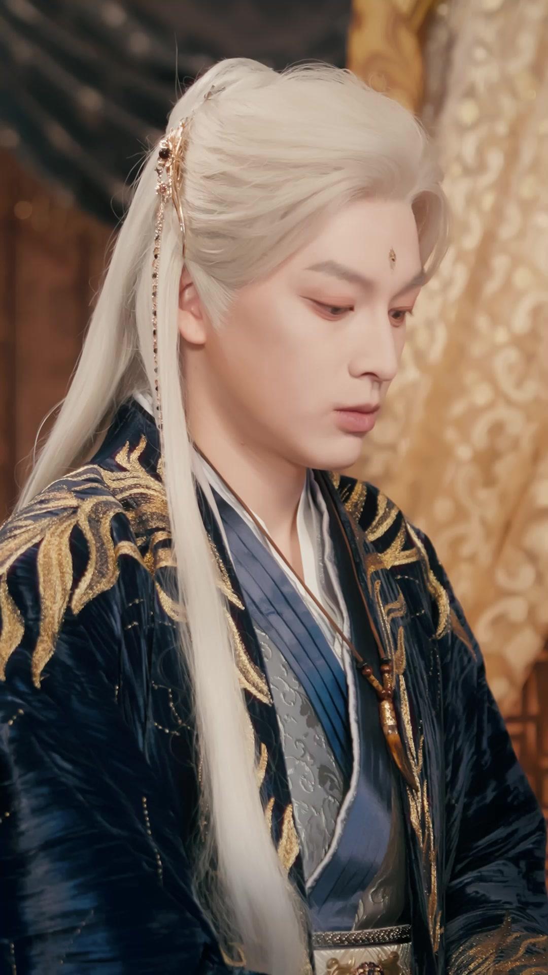 The Wolf King Is My Consort