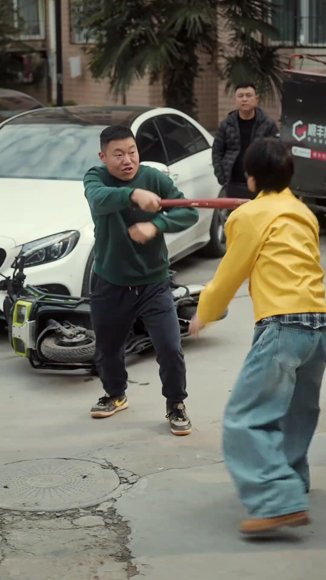 Deliveryman? Come Meet Your Boxing King!