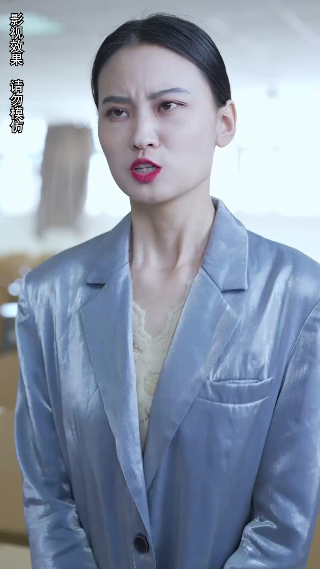 Okulda Fırtınalar Estiren Ben