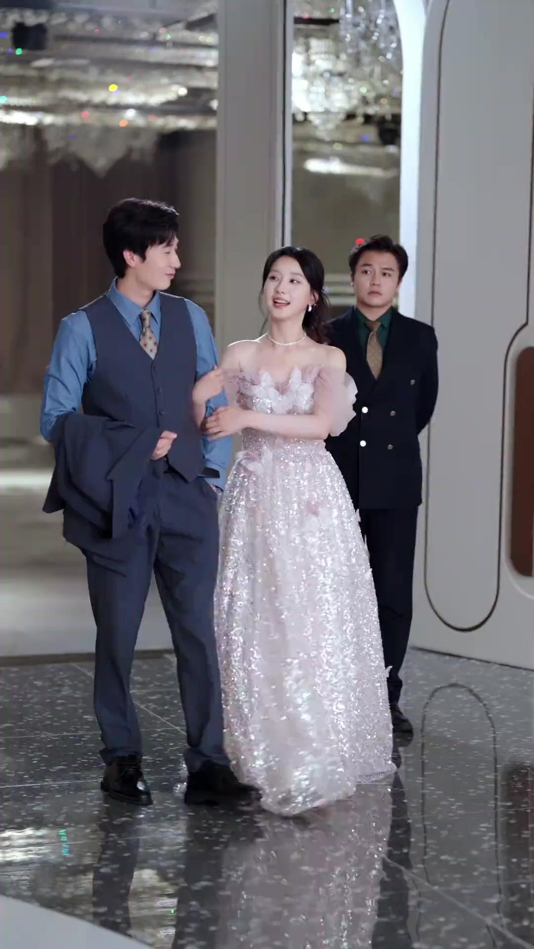 책 빙의했더니 최애가 빌런?!