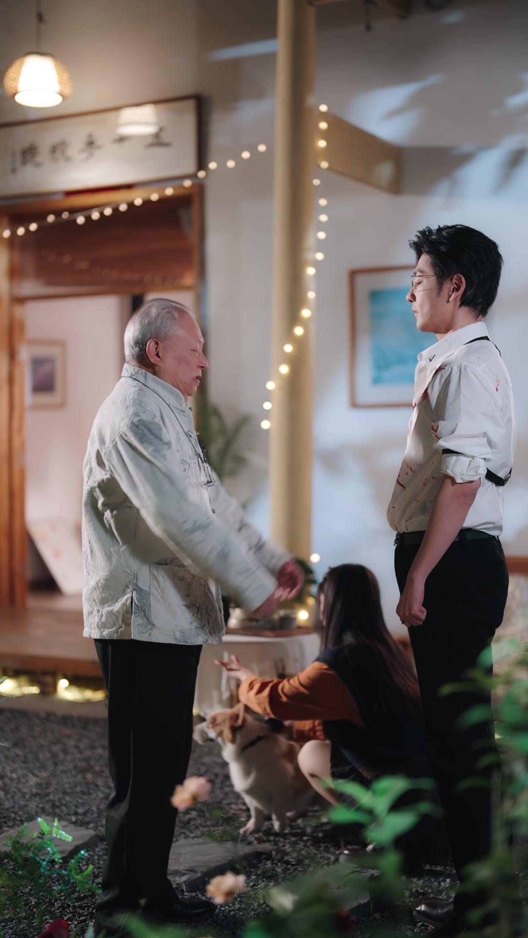 黑道霸總愛裝奴