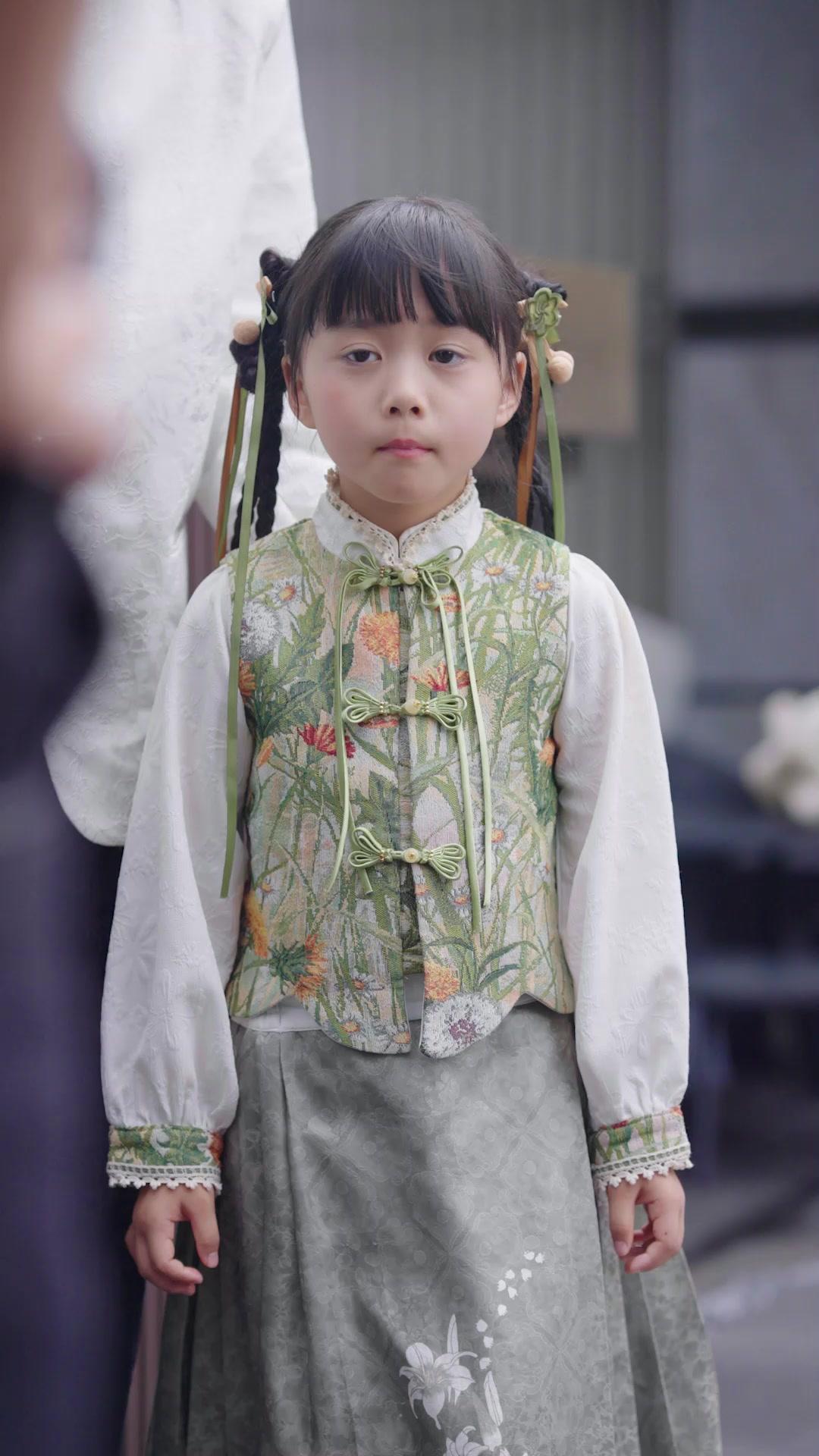 Si Jenius Catur Igo Berjari Emas