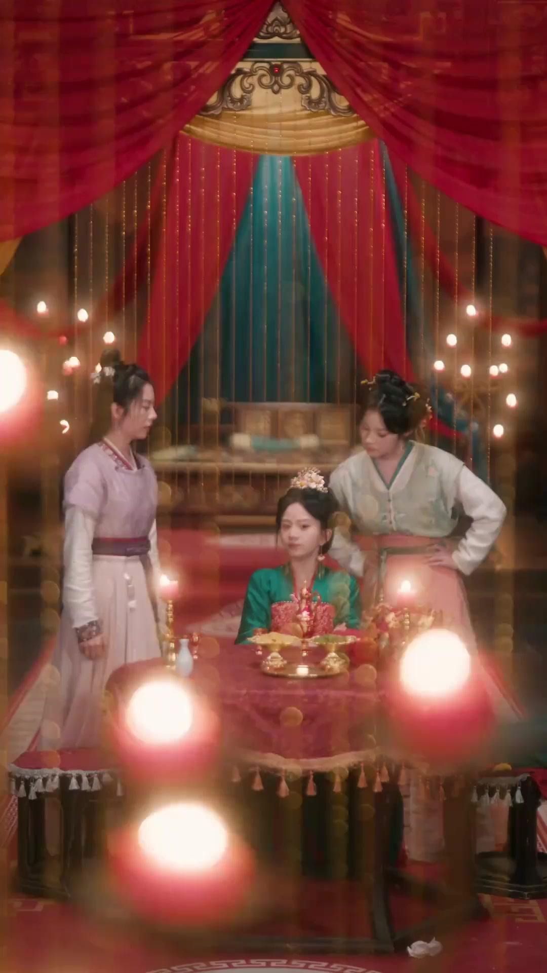 Kiss or Kill: Emperor vs Empress