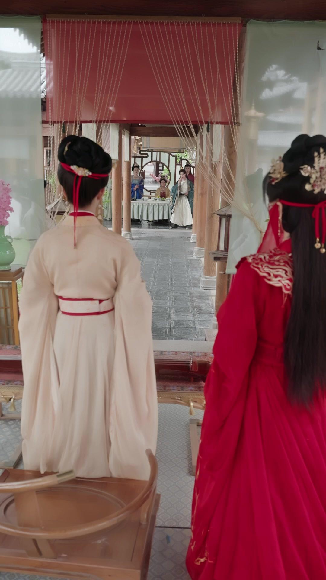 Putri Bangkit, Raja Lahir