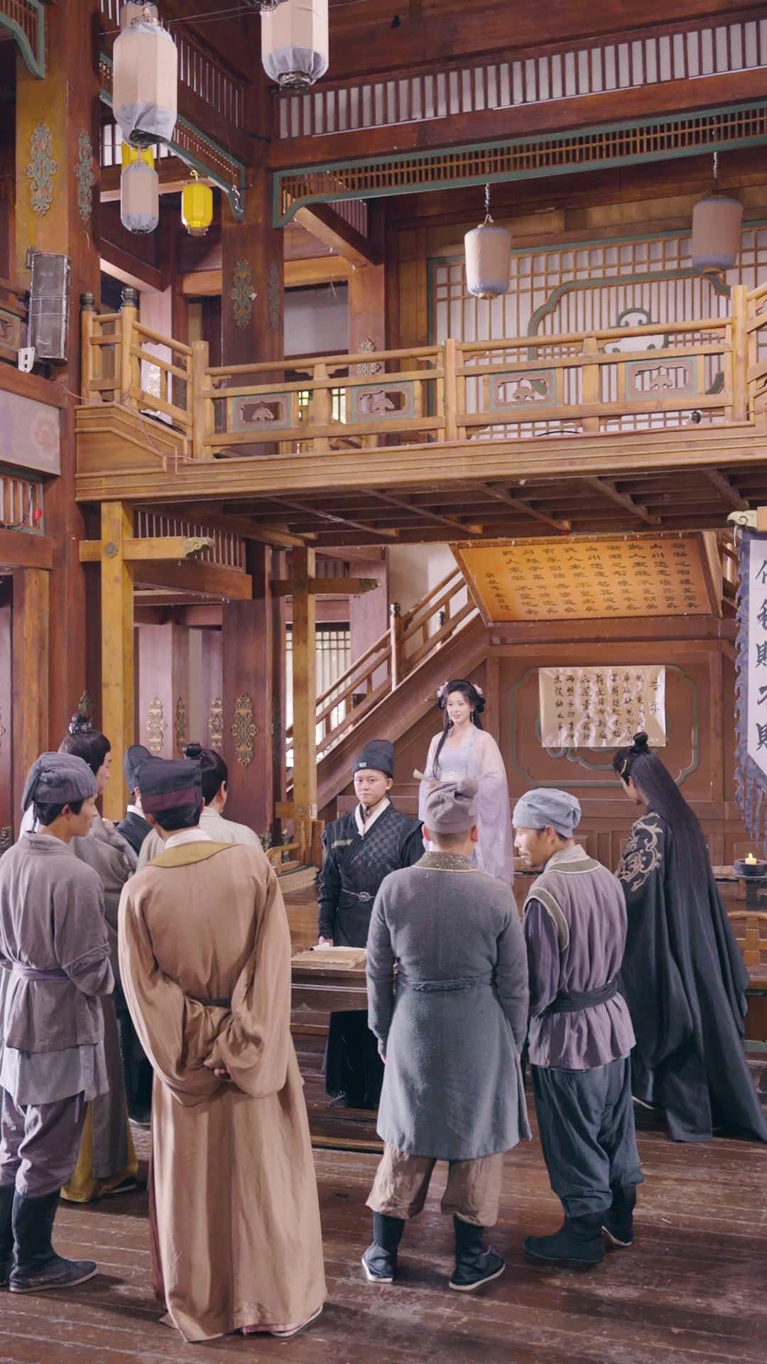 Pindah Alam Jadi Permaisuri