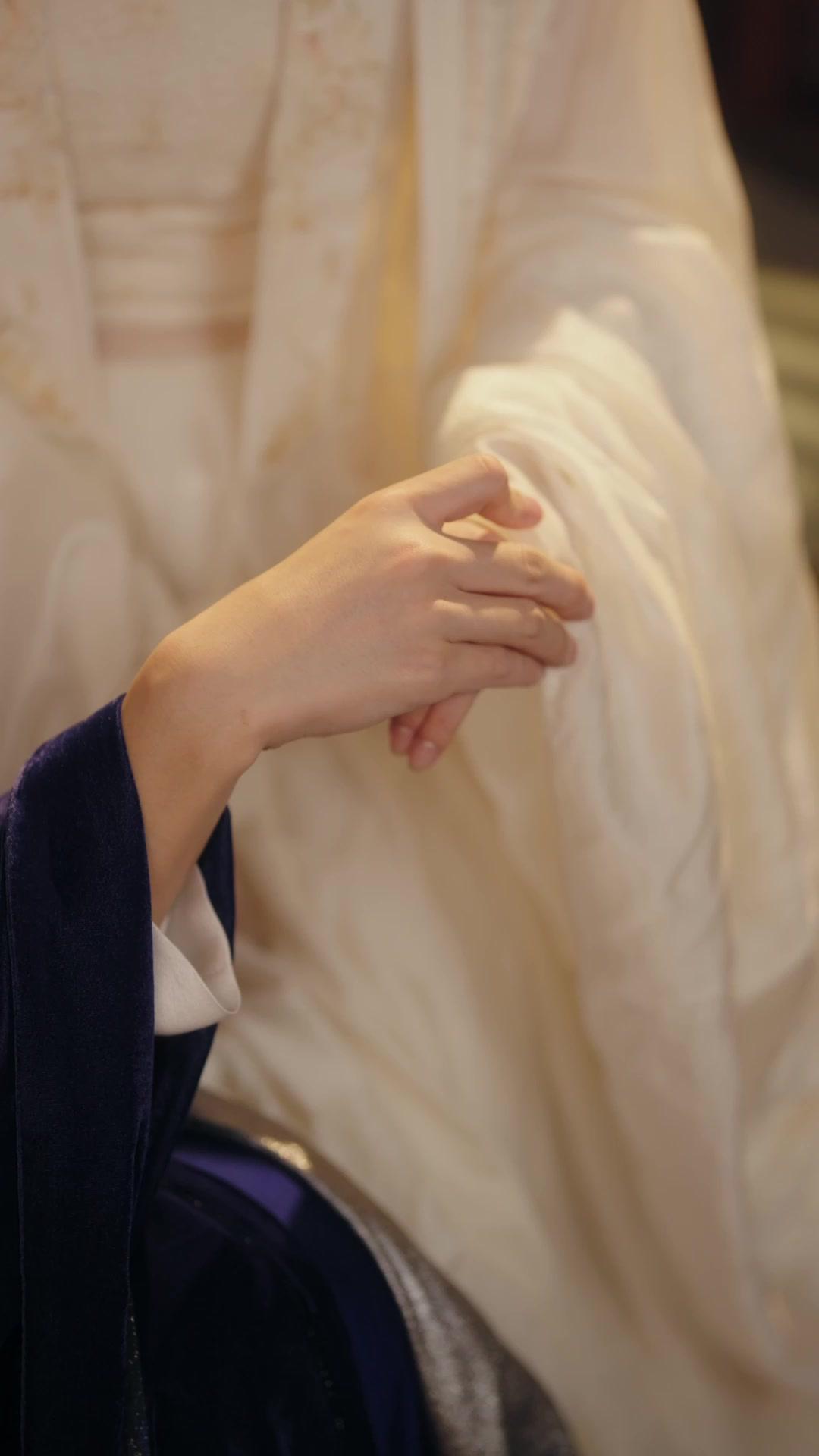 Penyesalan Sirna, Cinta Kembali