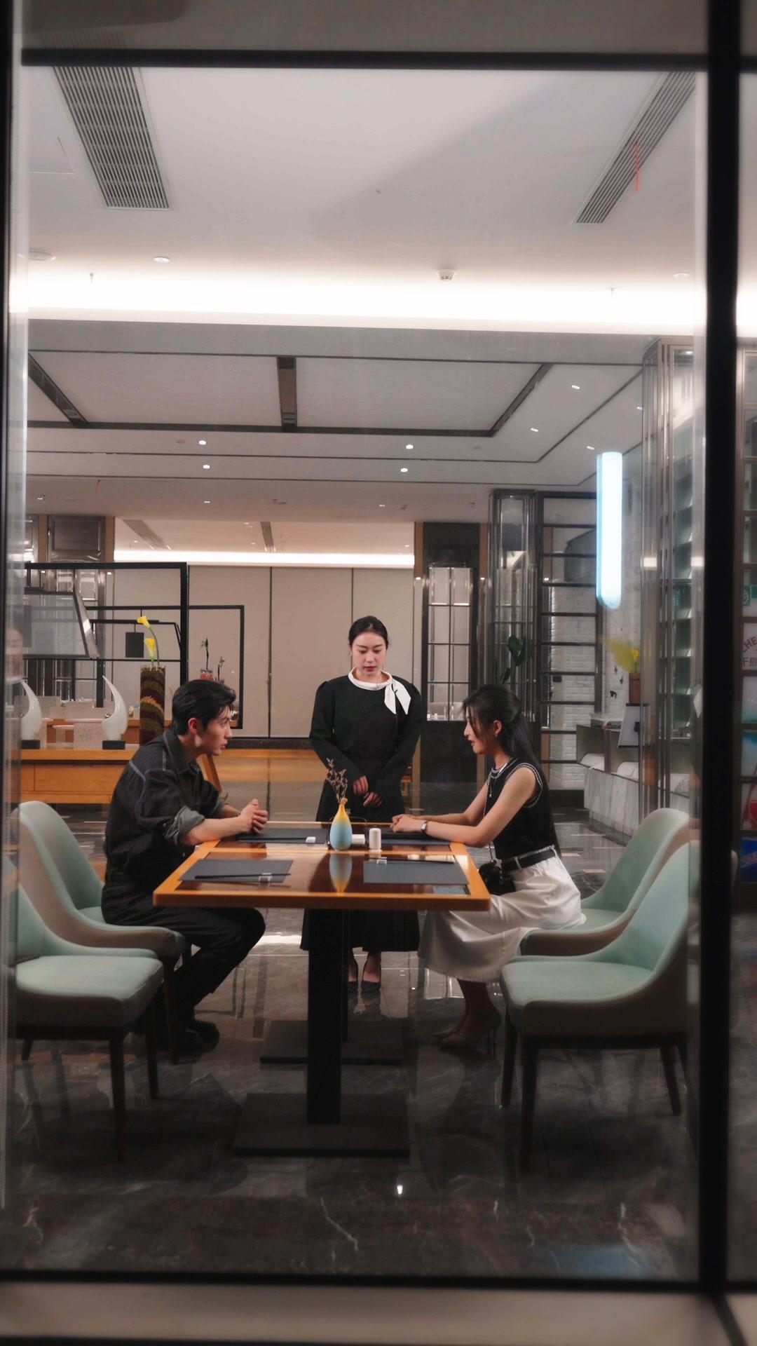 MON LIVREUR EST UN PDG MILLIARDAIRE !