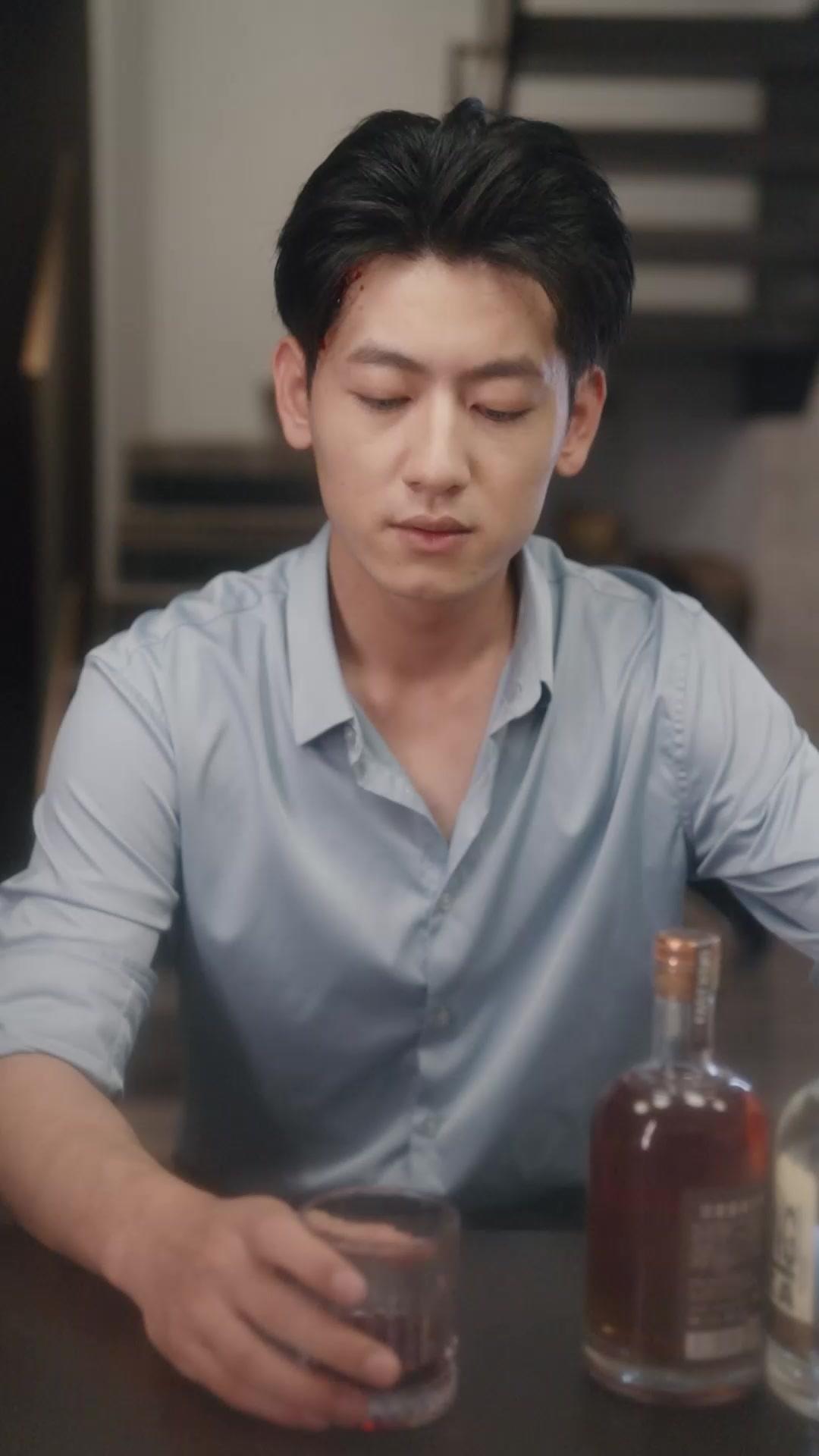 사랑은 칼이 되었다