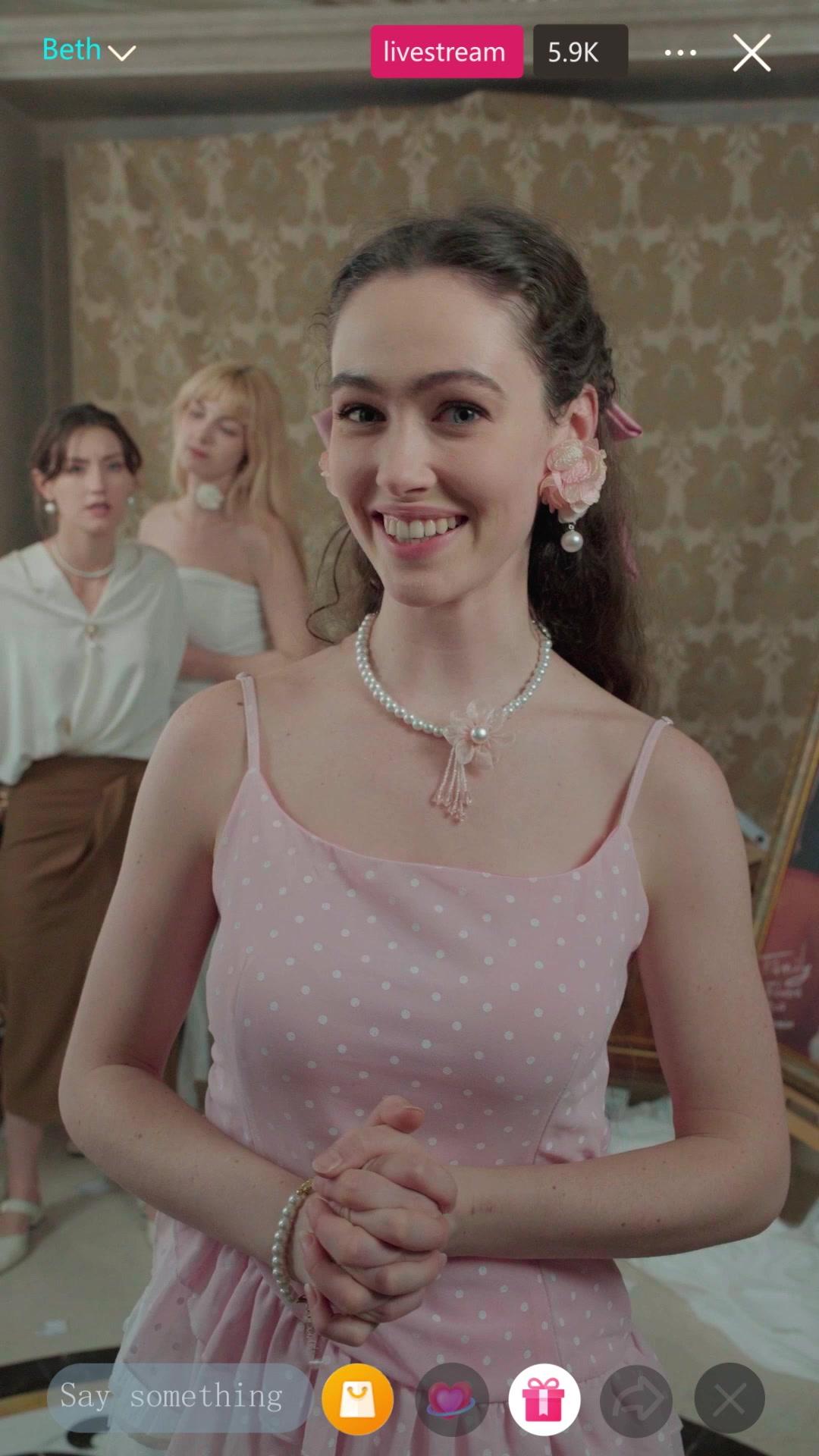 Amor por dinero, muerte por error