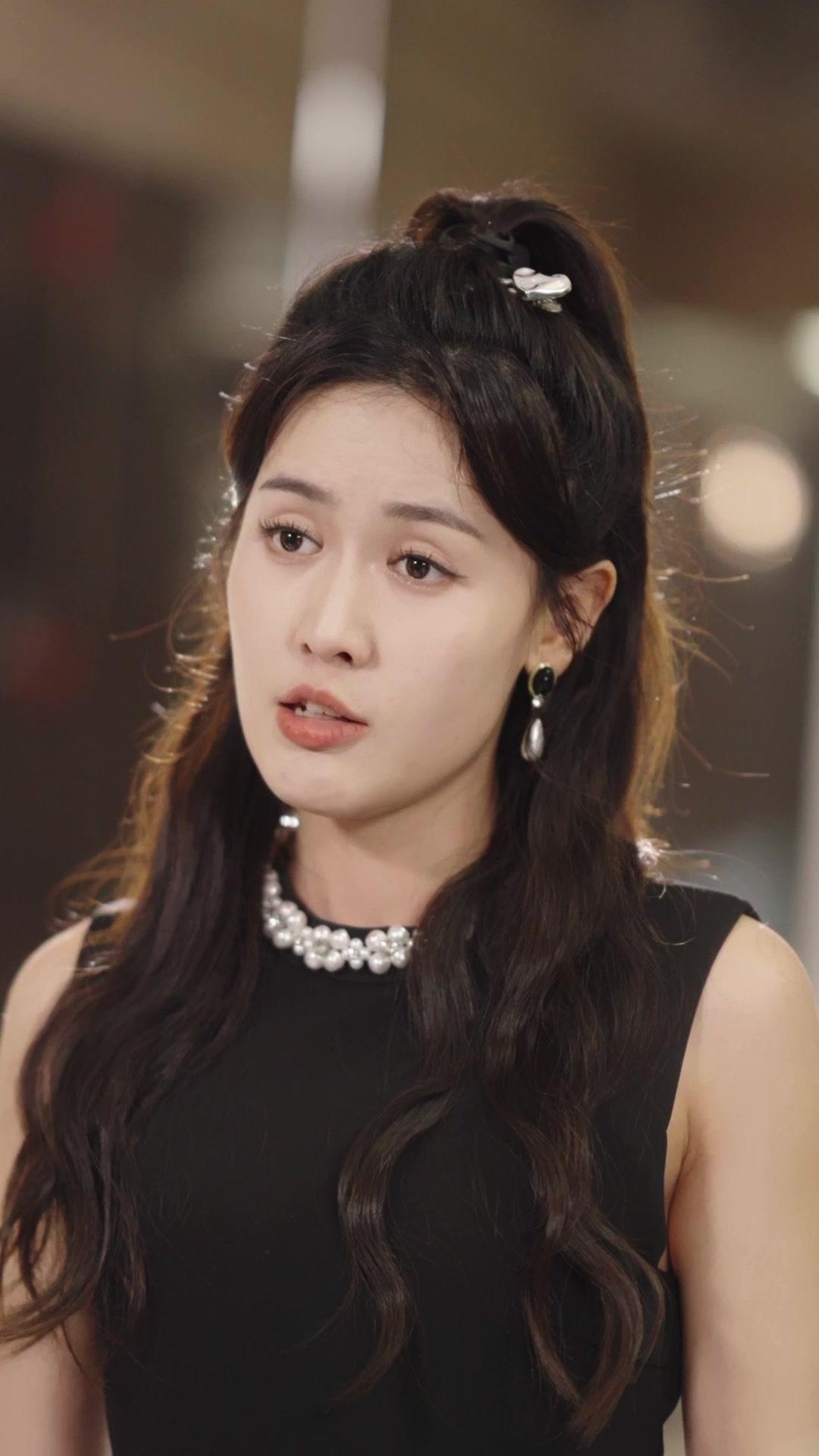 Api Dendam, Cinta yang Terkubur