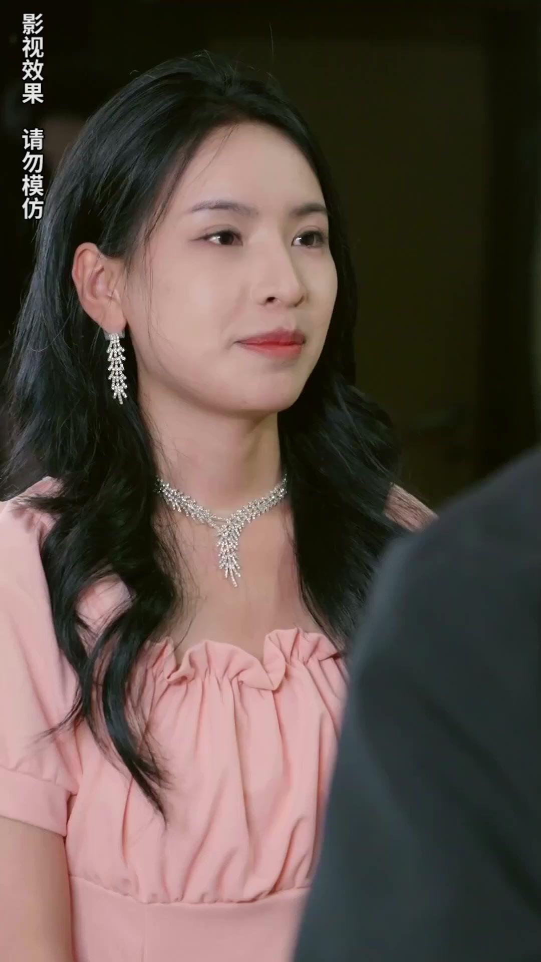 Balas Dendam Istri Gemuk