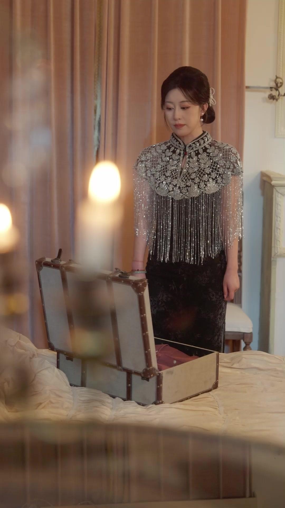 Entre cenizas, volvió por ella