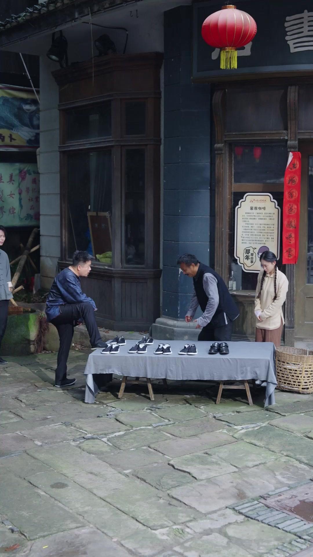 Tawanan Bumi, Tapi Bukan Kamu