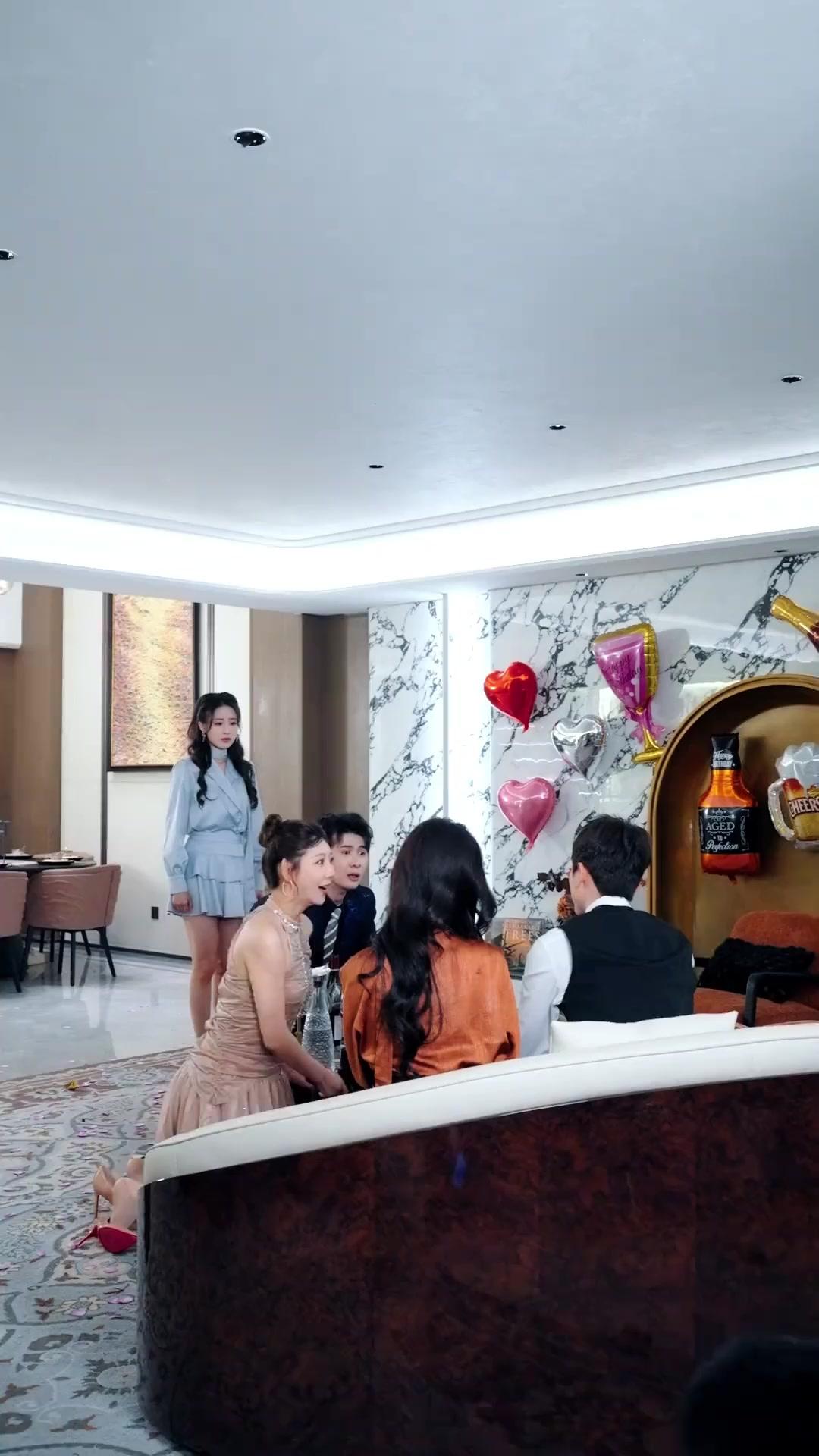 Dinikahi CEO Cantik, Mantanku Menyesal