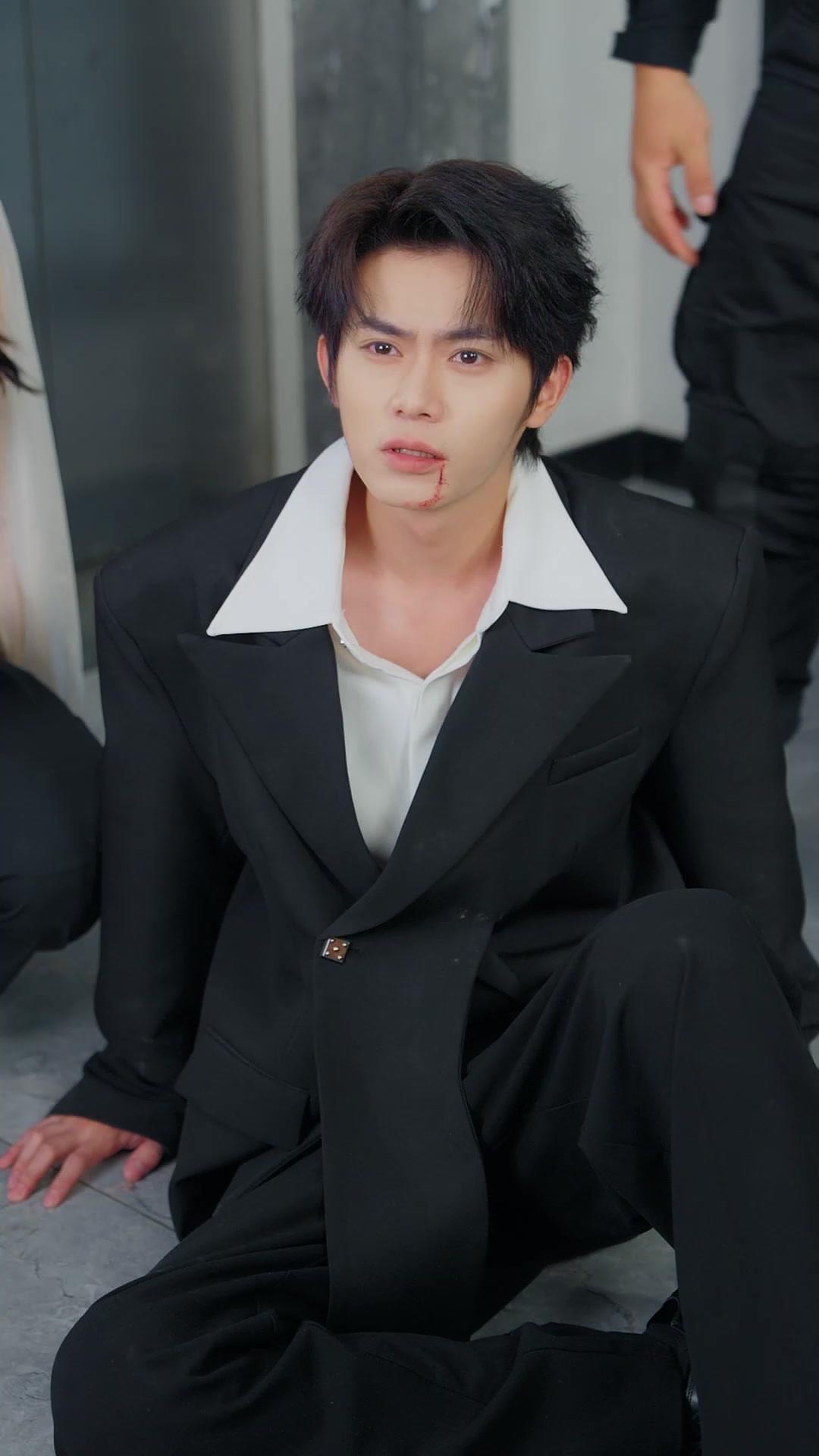 Cinta Tak Bisa Bicara