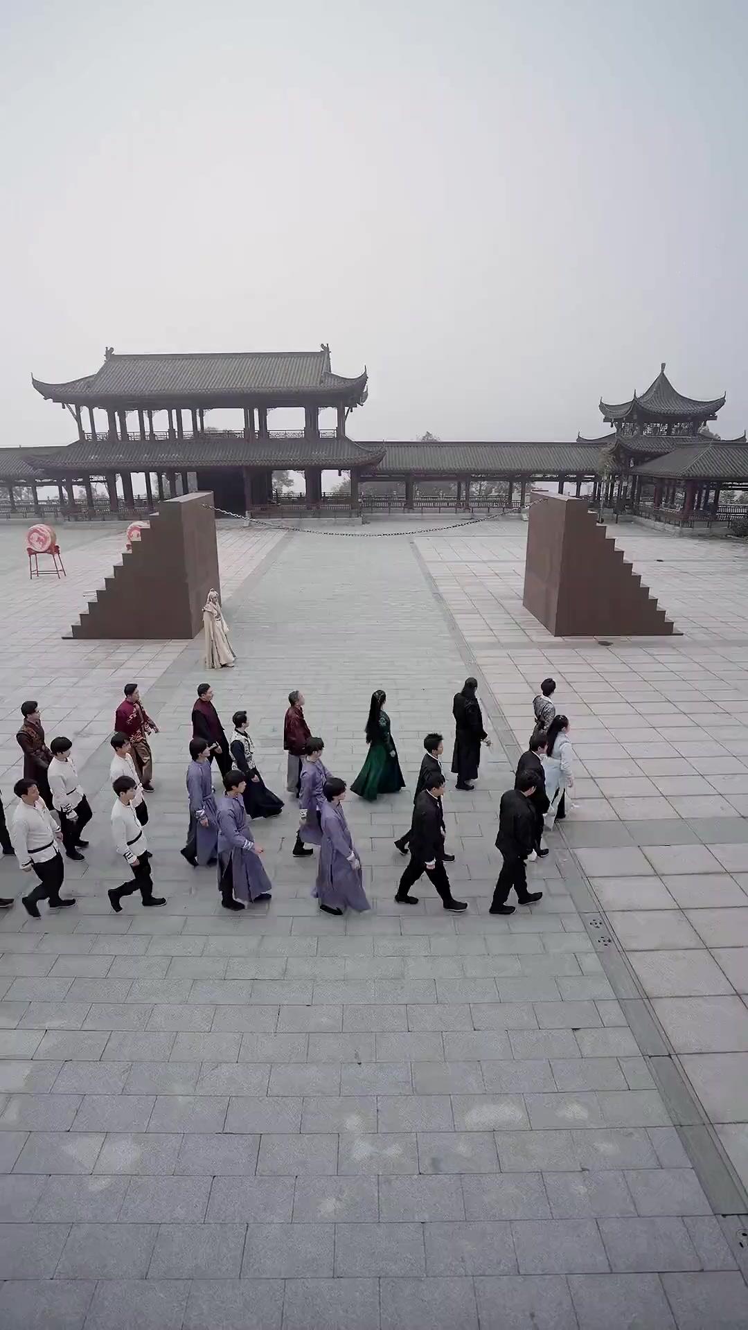 زوجة السمنة وفنون القتال 