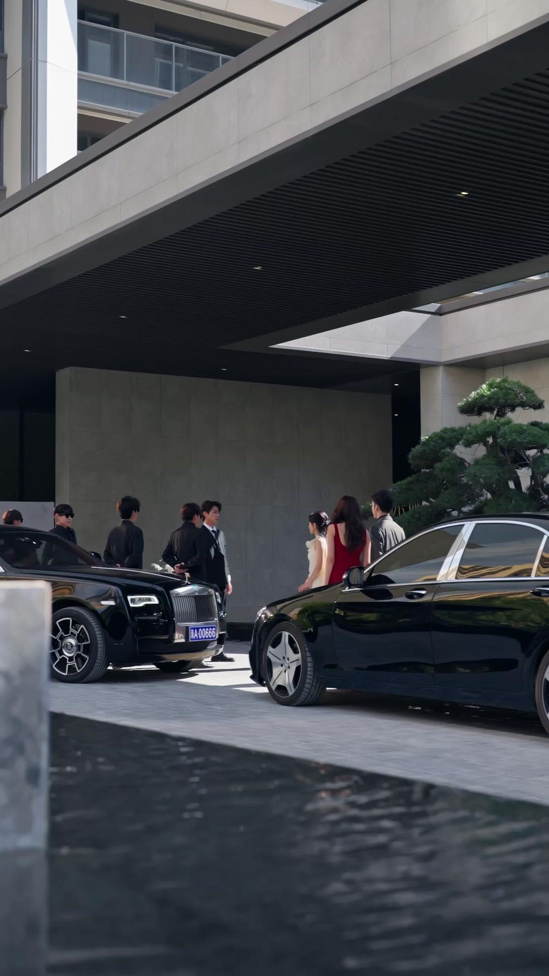 Dusta Terbongkar, Cinta Bermahkota