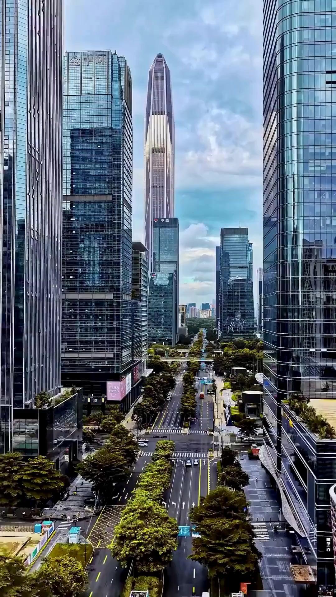 (مدبلج) حين مالت إلى الأصغر، جاءها الندم بعد فوات الأوان