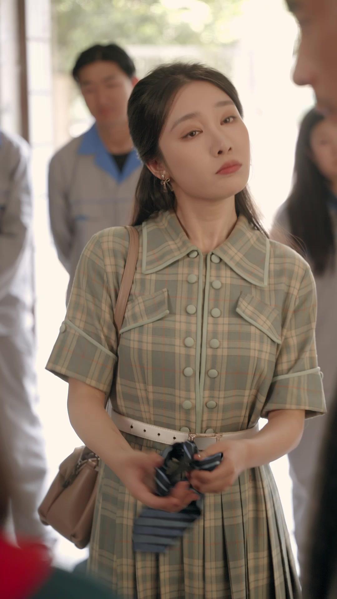 Cinta yang penuh bohongan