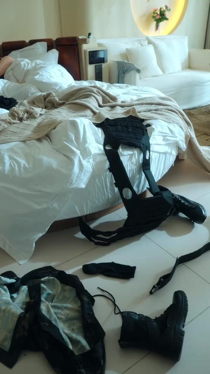 Minha Irmã e Eu Amamos os Irmãos Mercenários