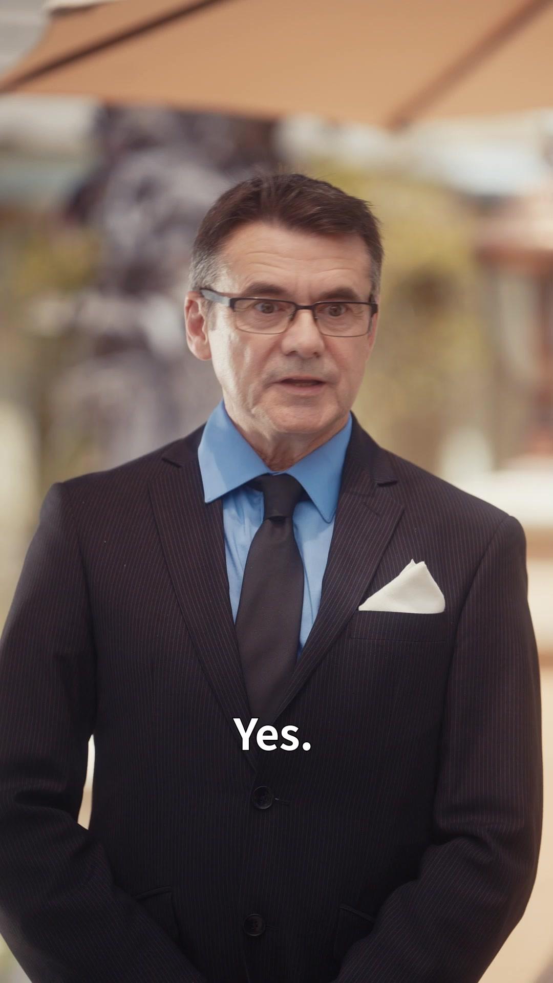 Pregnant with Billionaire's Twins, Love Begins