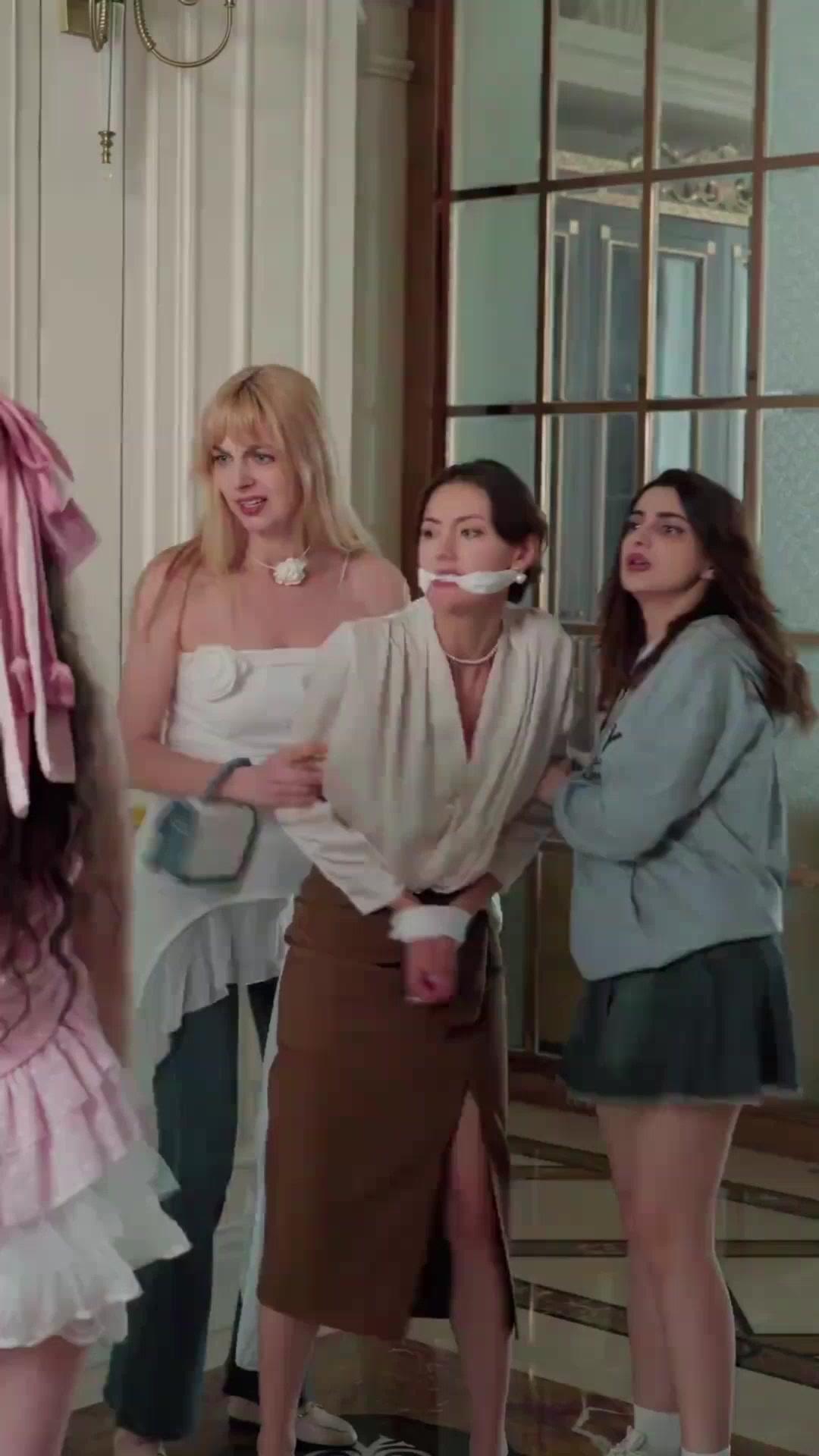 (Doublage)LA  FIANCÉE VÉNALE : ERREUR FATALE