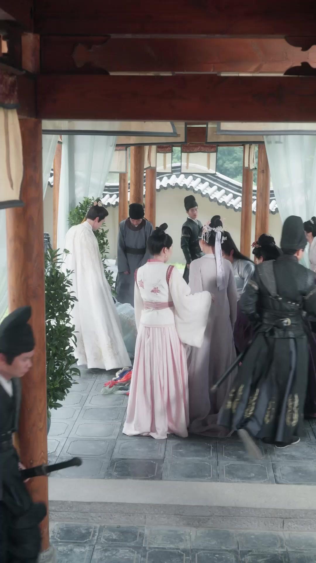 夫と離縁したら、殿様の女官になった！