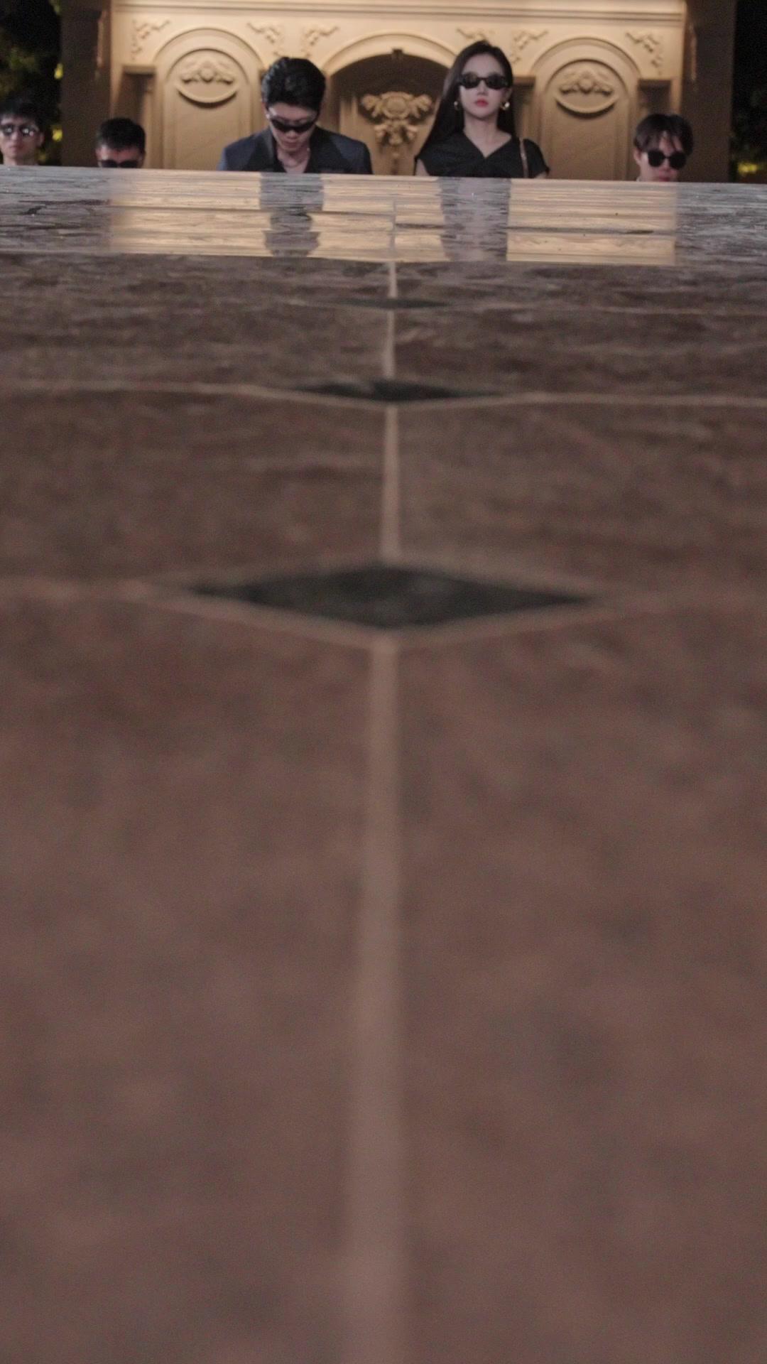 Un beso, un matrimonio