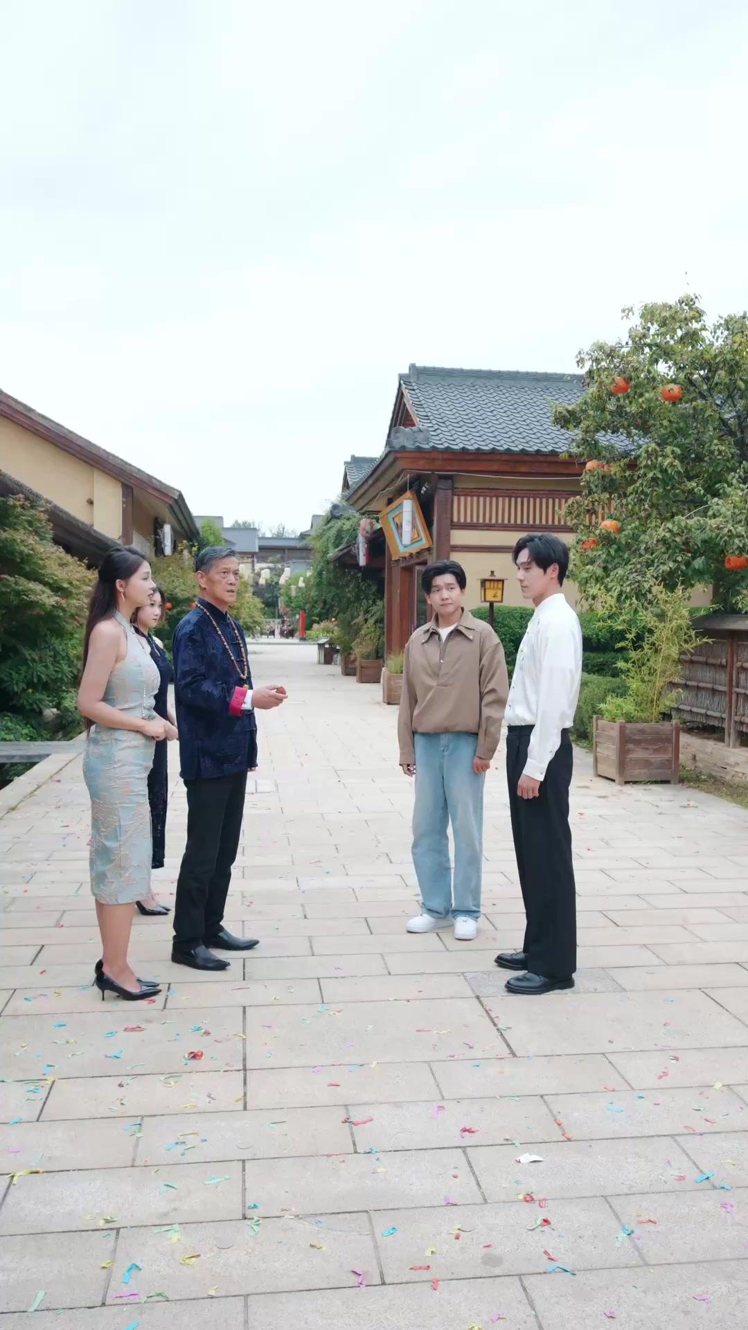 O Imortal de Ouro e a Esposa Muda