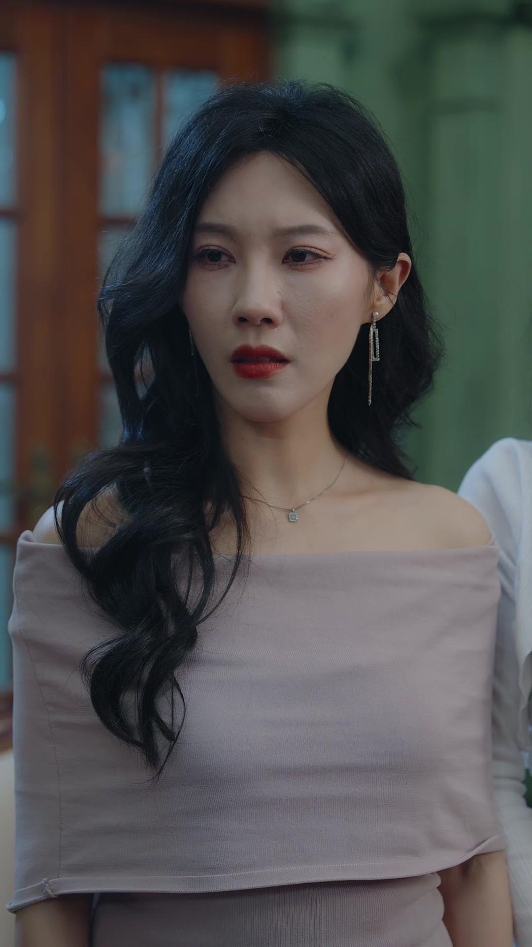 Chồng Cũ Ẩn Thế