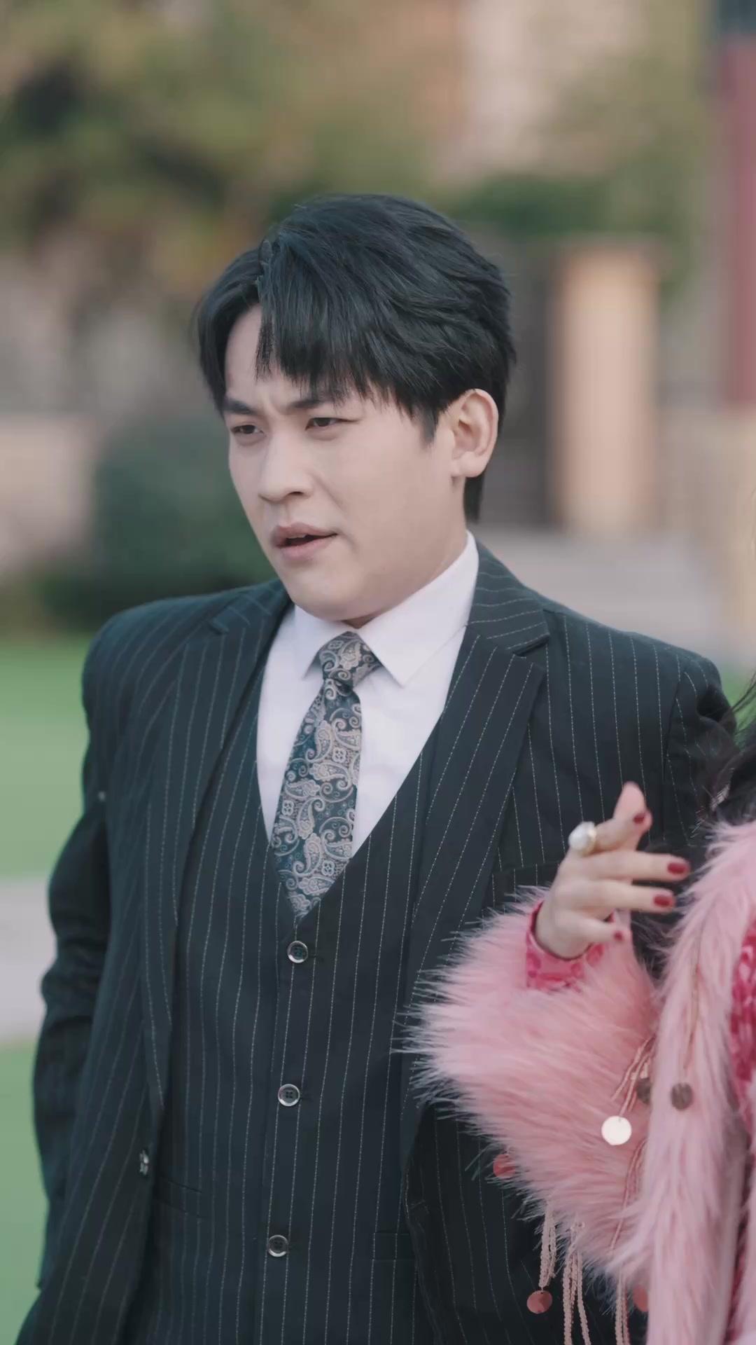 Bye, Fake Fam! Hi, Real Love!