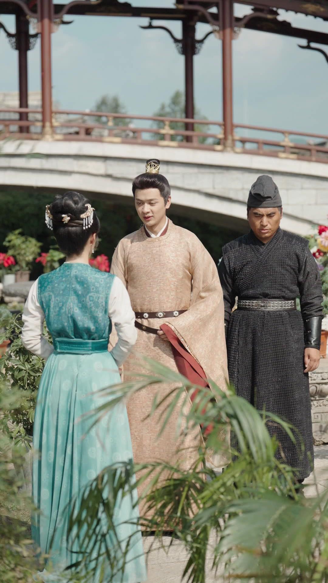 Your Majesty… I’m Just a Courtesan!