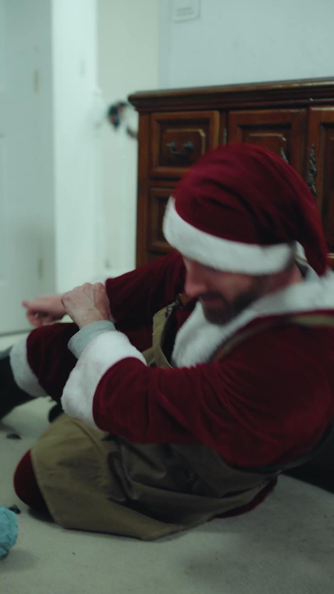 King Returns on Christmas Eve