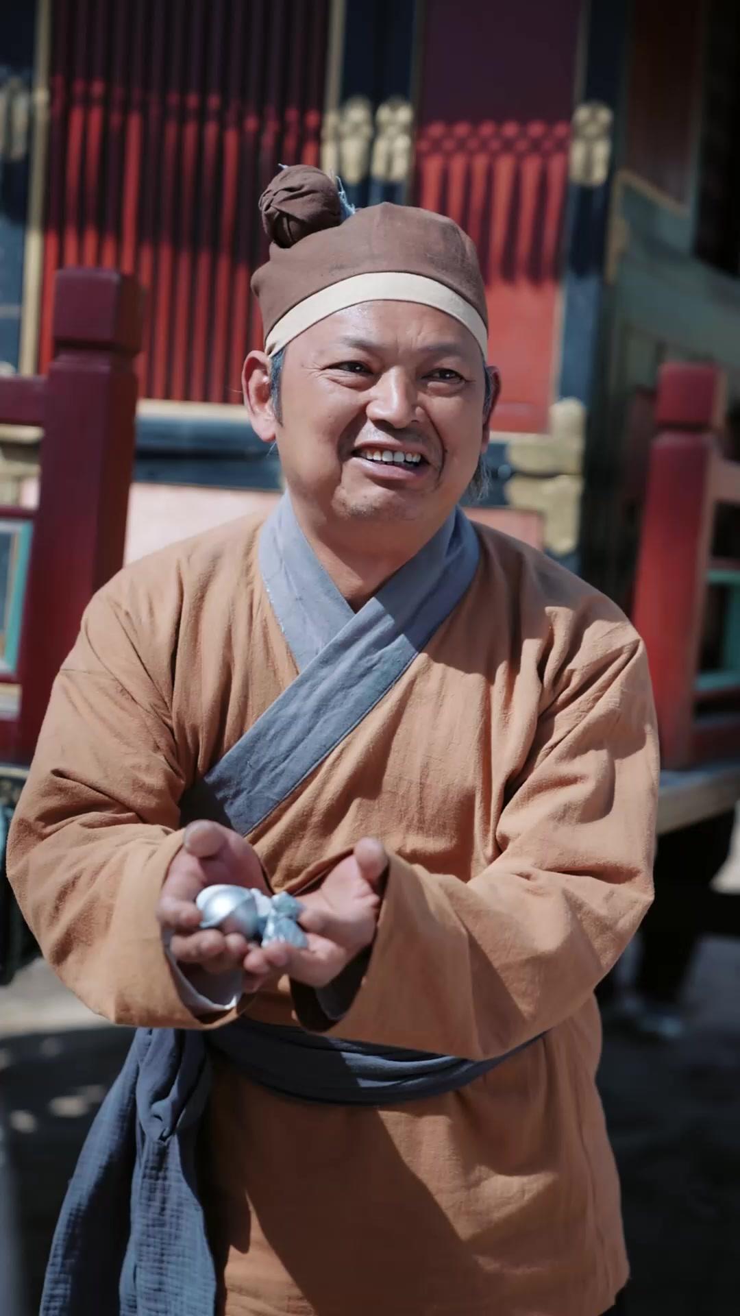 Puteri Si Miskin Menakluk Istana