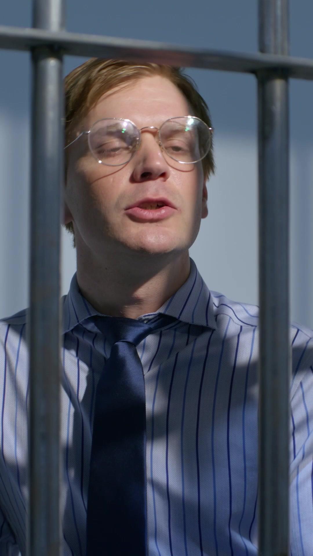 The Rose Comes With Thorns-2