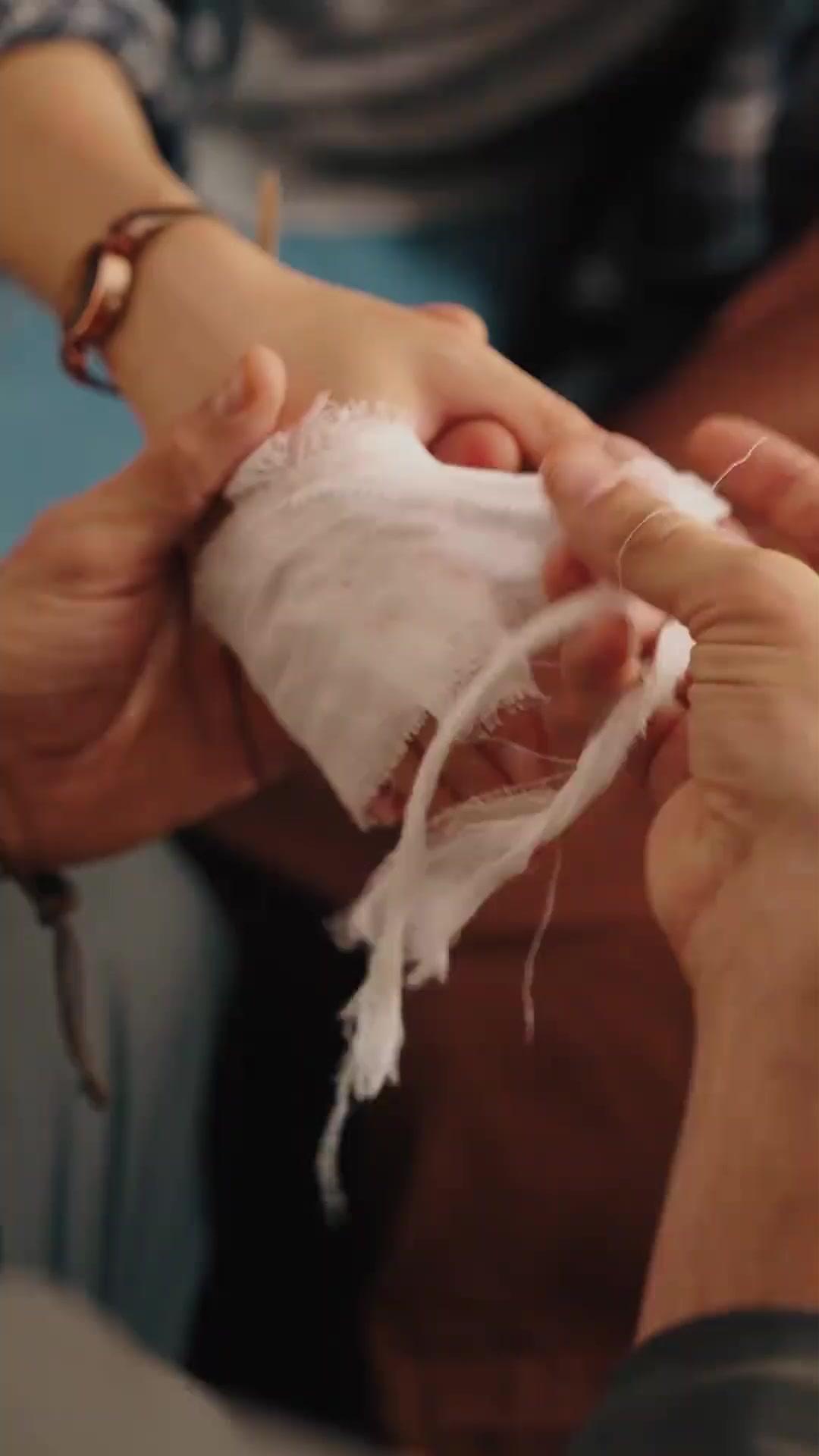 (Dublagem)Punhos de Vingança: Ela & Ele