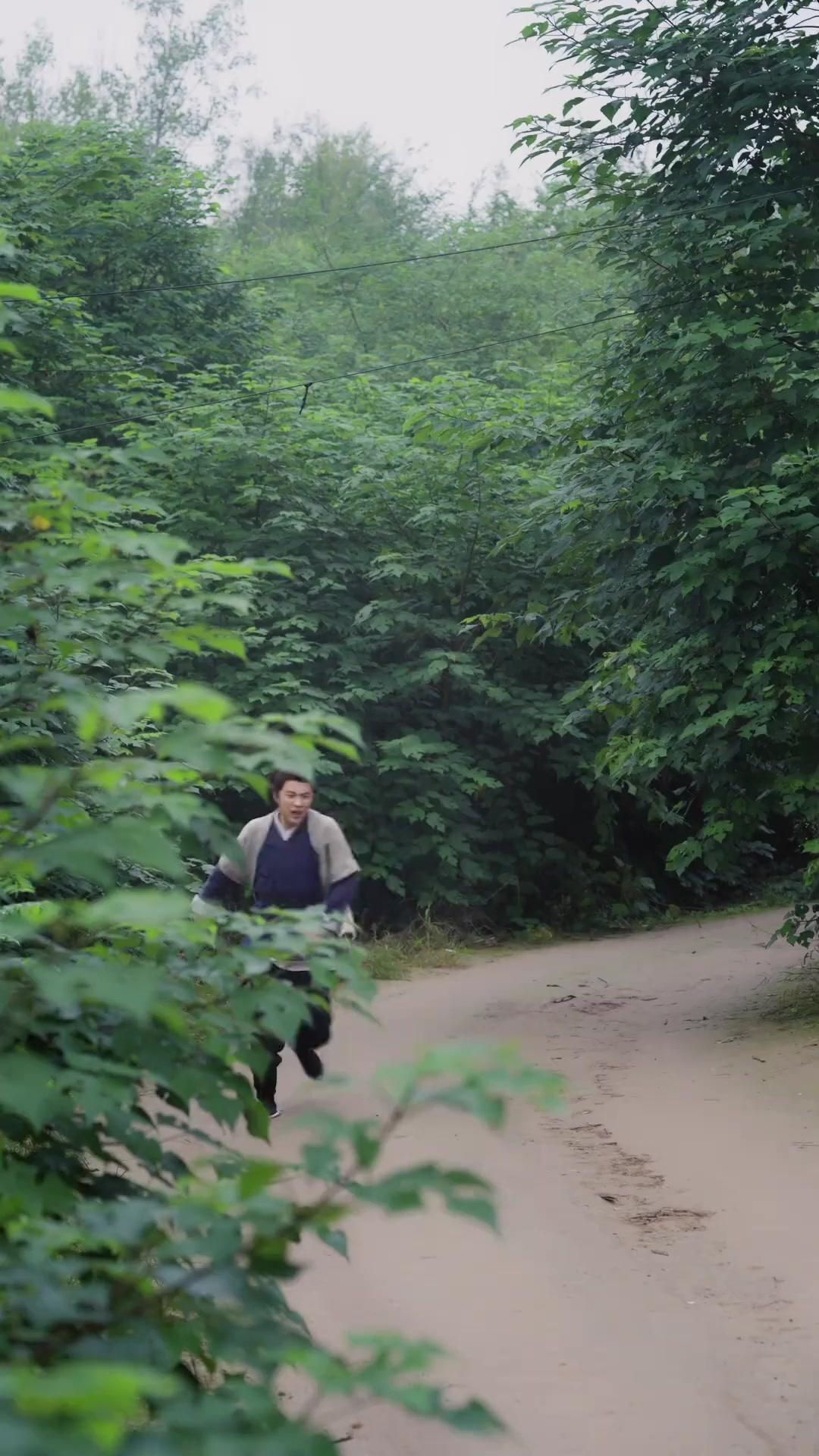 أميرة في حضن محارب